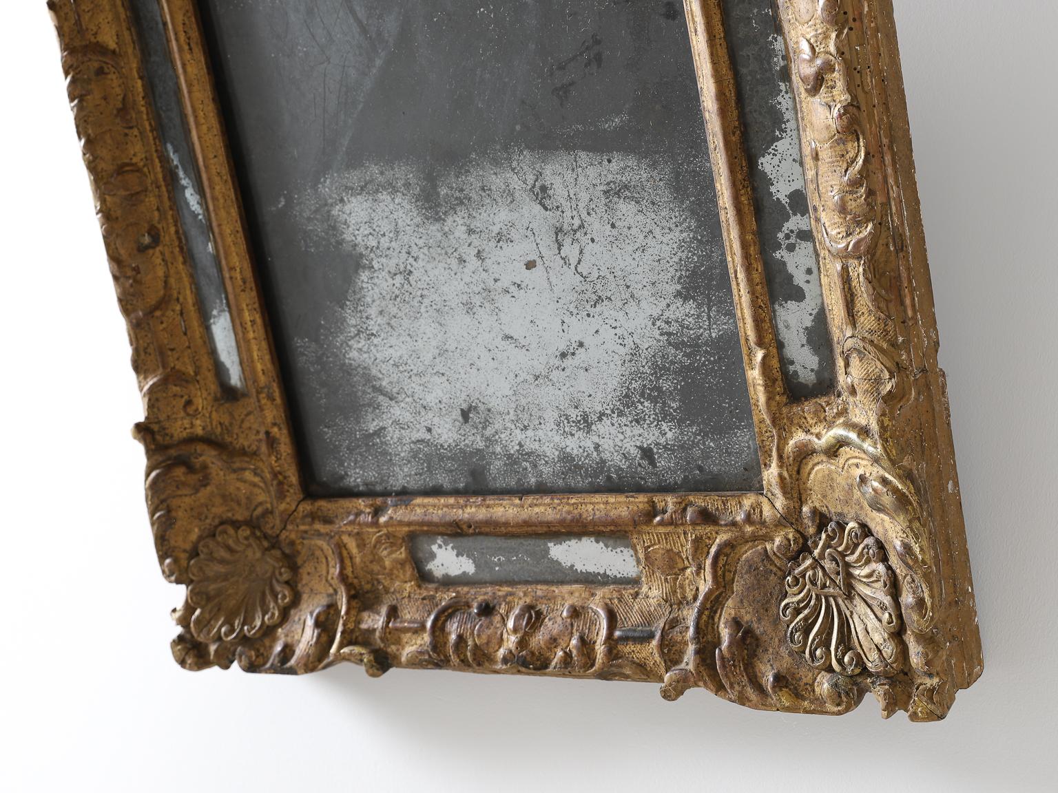 Hand Carved Louis XIV Giltwood Mirror In Fair Condition In London, Charterhouse Square
