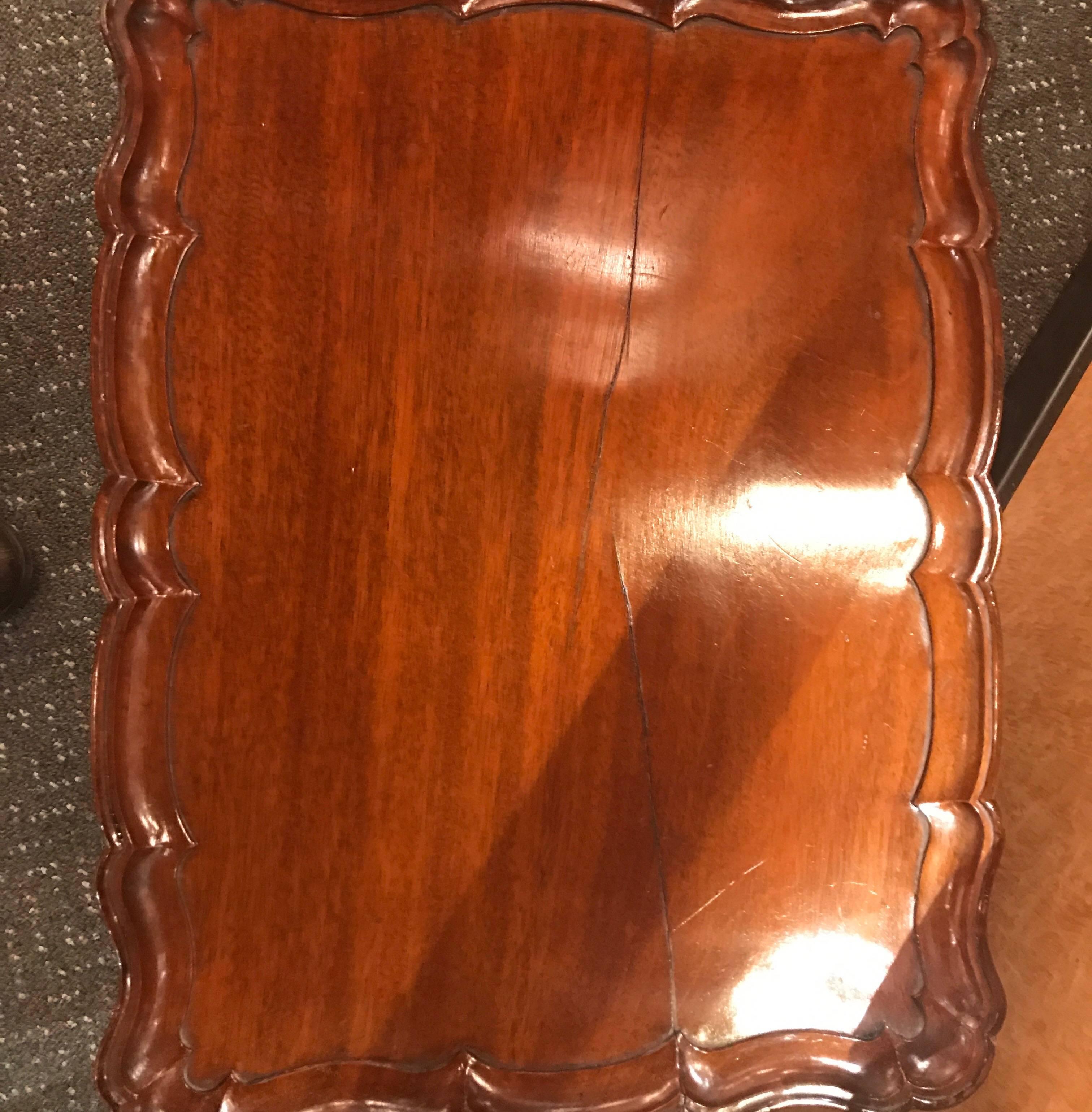 Hand Carved Mahogany Drinks Table In Excellent Condition In Lambertville, NJ