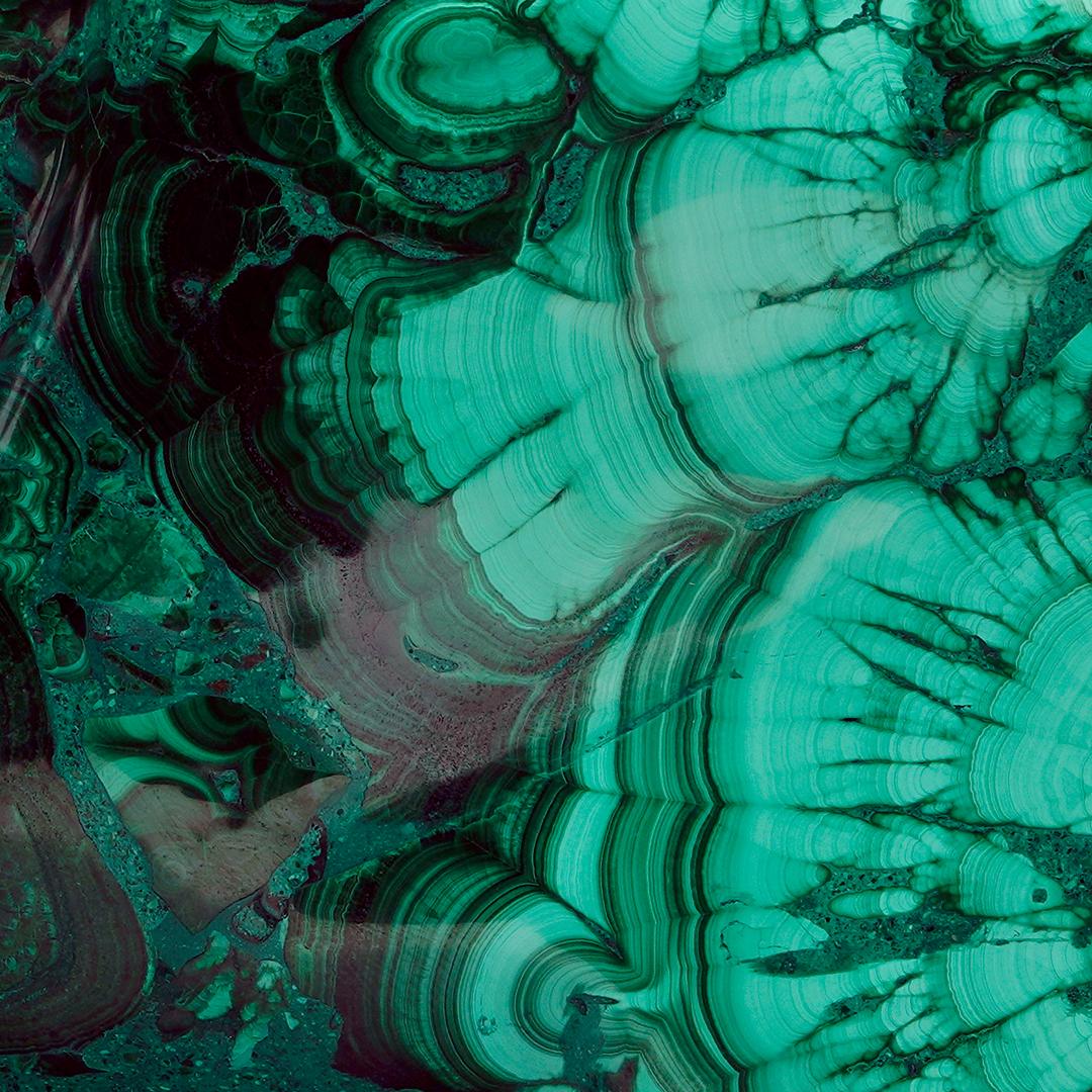 Malachite Elefante di malachite intagliato a mano in vendita