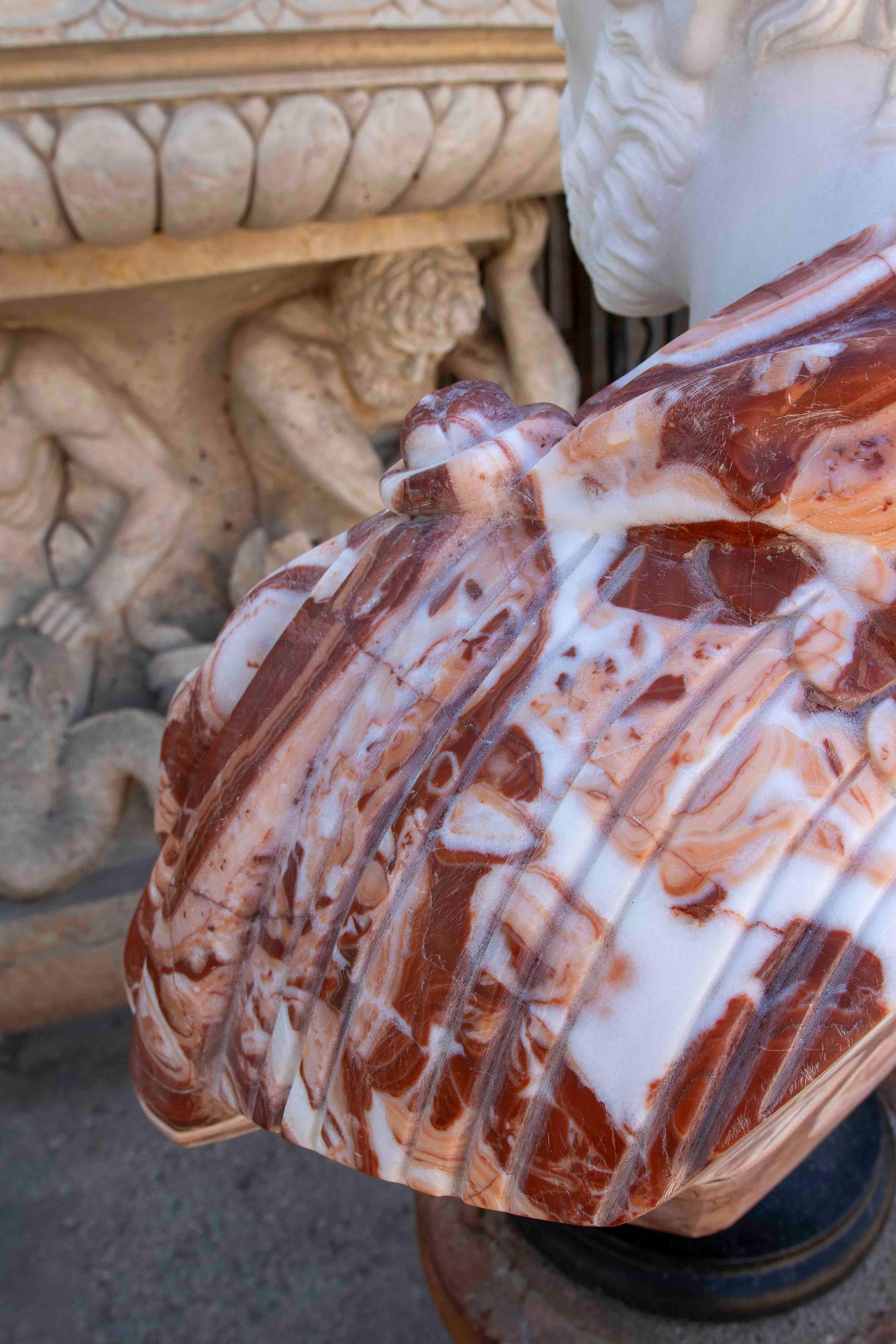 Busto de mármol tallado a mano de emperador romano con base en venta 8