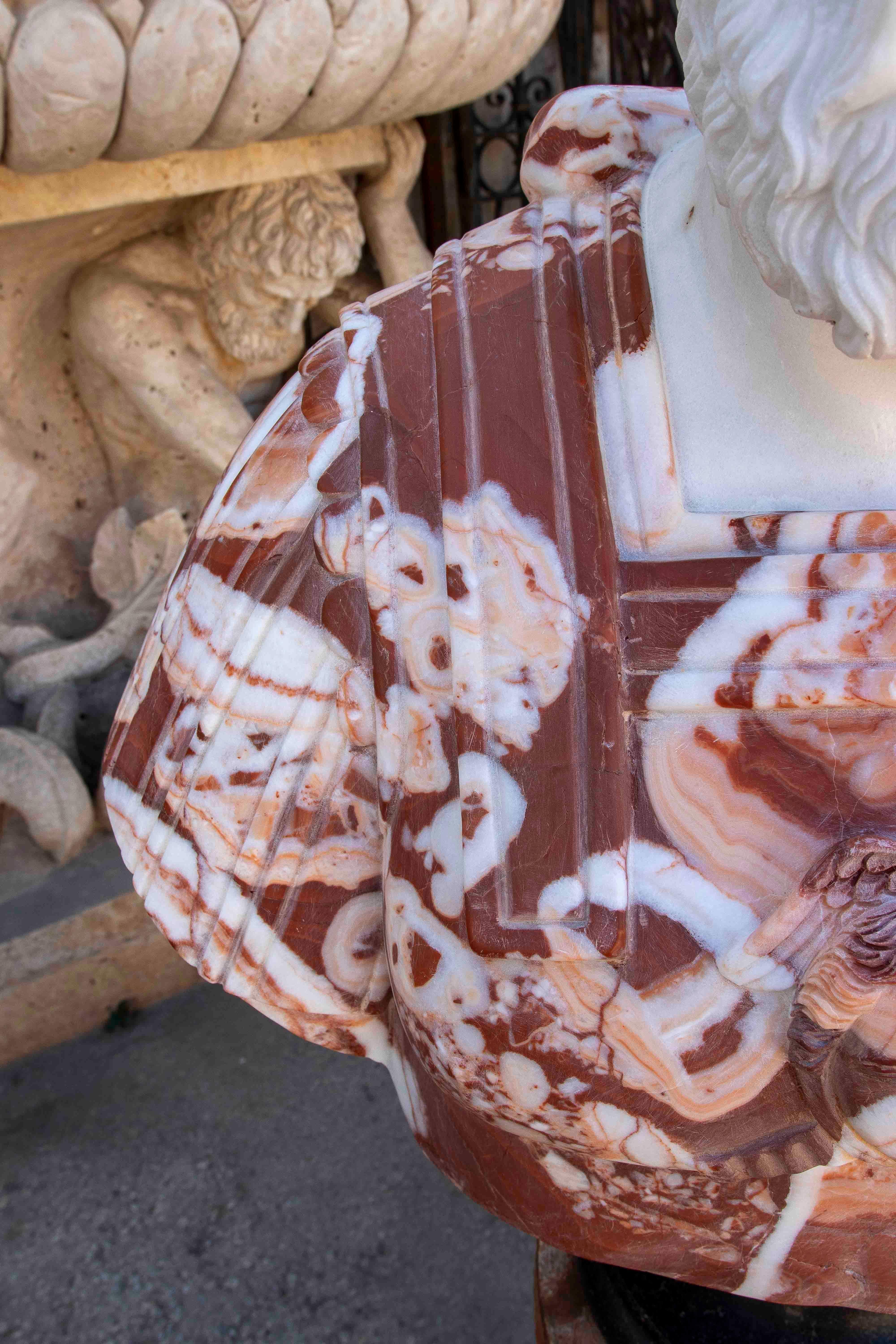 Busto de mármol tallado a mano de emperador romano con base Mármol en venta
