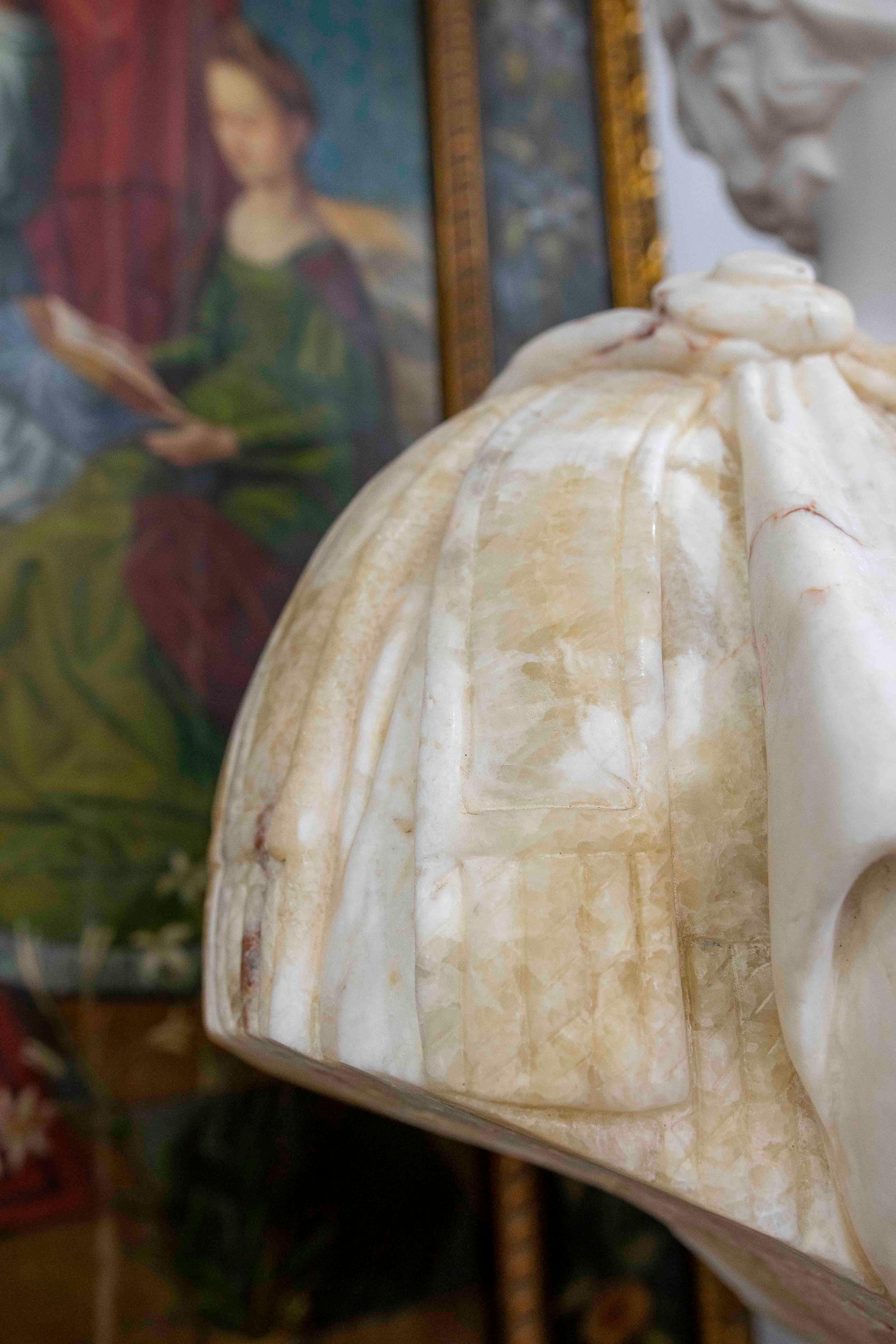 Busto clásico de mármol tallado a mano en estilo romano en venta 6