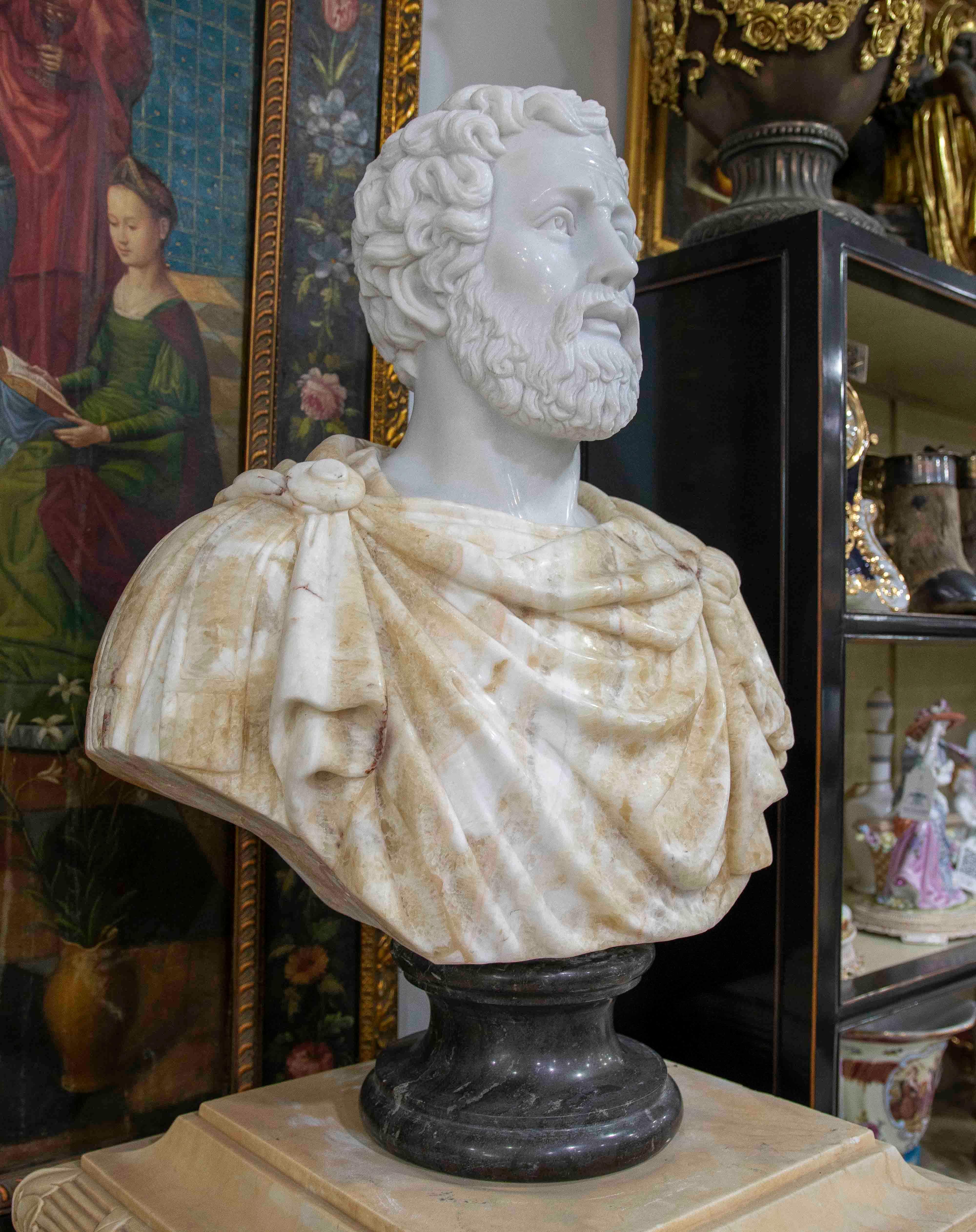 Busto clásico de mármol tallado a mano en estilo romano Asiático en venta