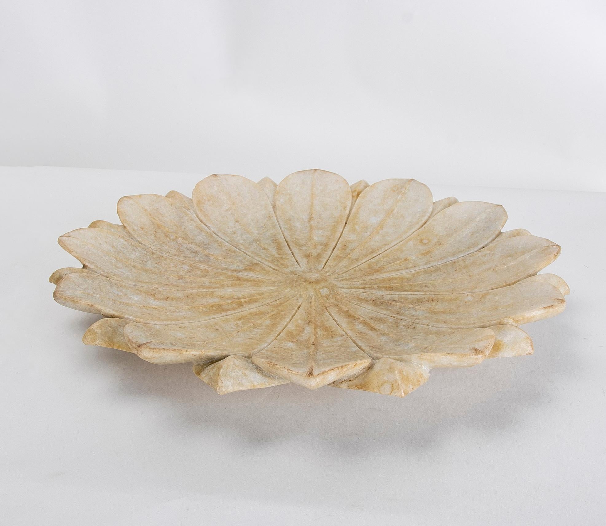 European Hand-Carved Marble Decorative Dish with Open Lotus Flower Shape For Sale