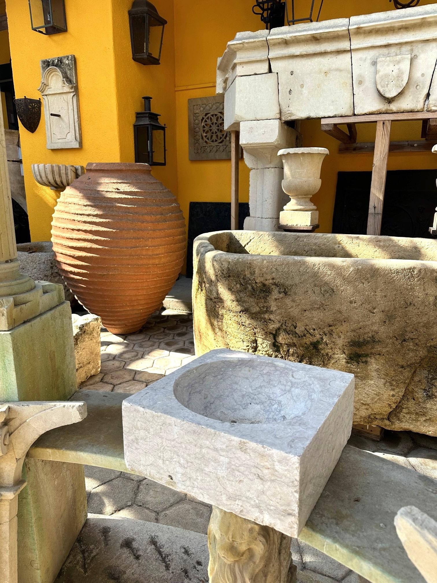 Fregadero de mármol tallado a mano Jardinera de piedra Jardinera Antigua Granja LA Francés en venta