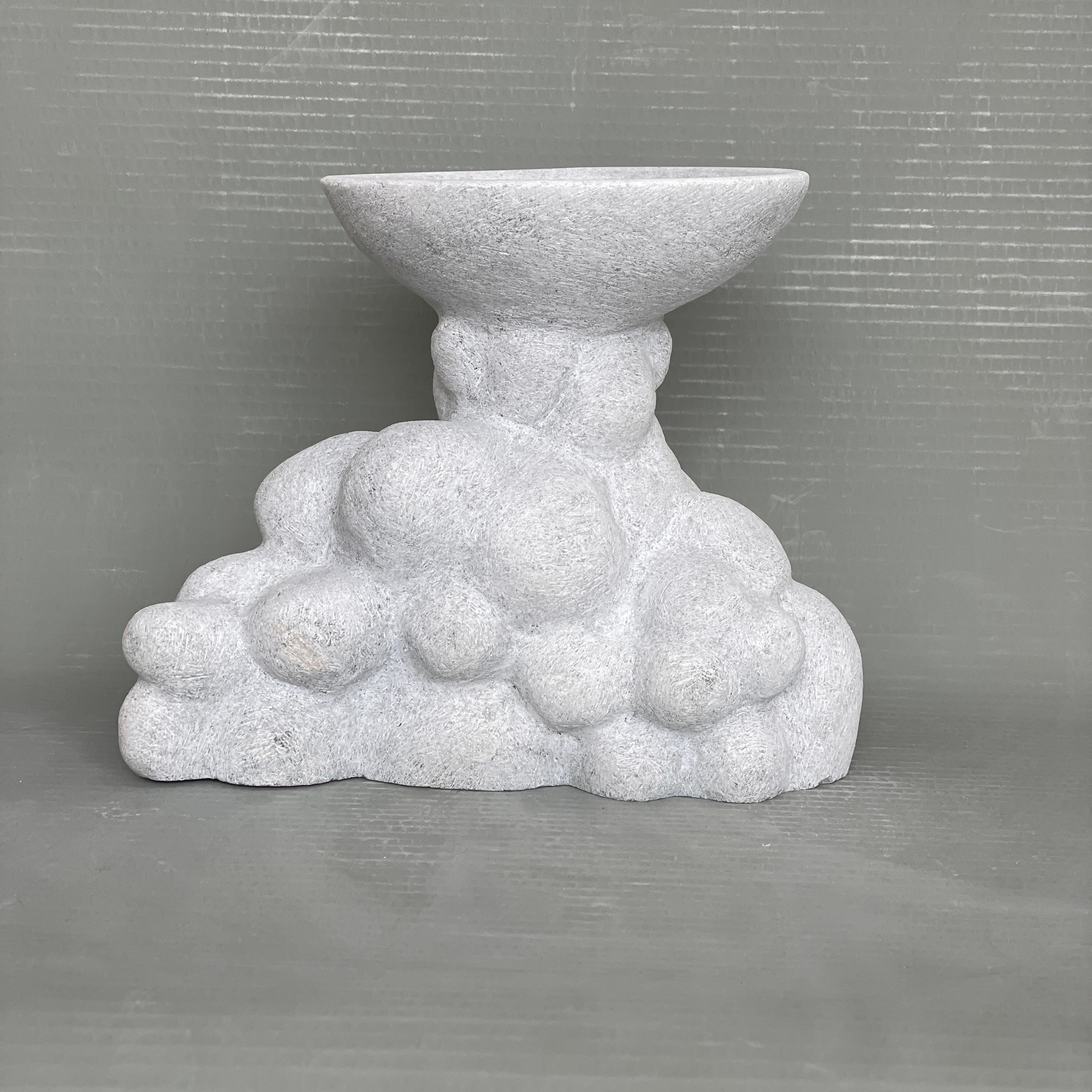 XXIe siècle et contemporain Vase en marbre sculpté à la main par Tom Von Kaenel en vente