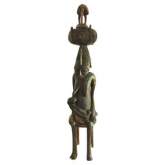 Vintage Hand carved maternity statue by the Bamana people of Mali, 1900th