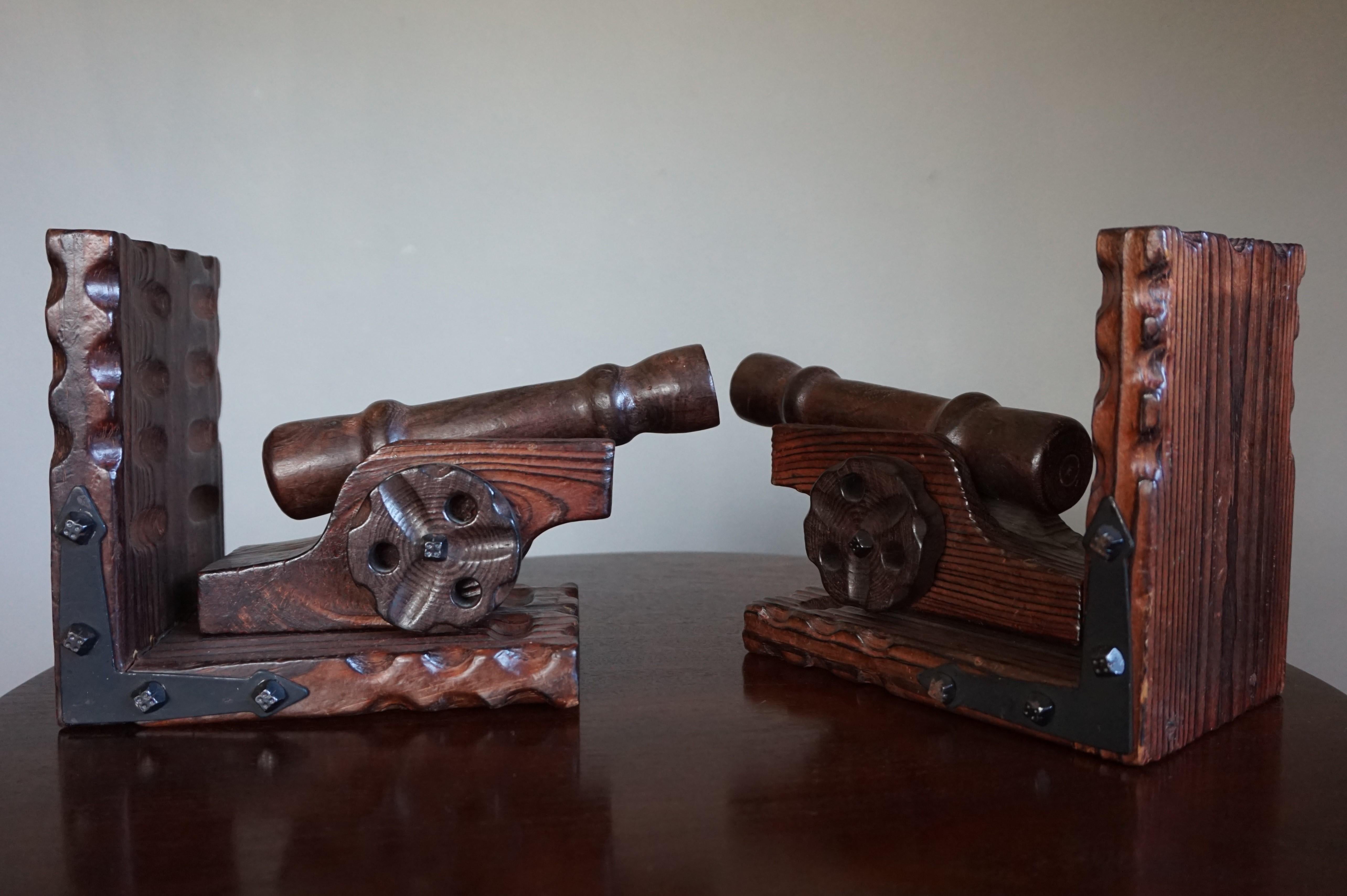 20th Century Hand Carved Medieval Style & Excellent Condition Wooden Canon on Wheels Bookends For Sale