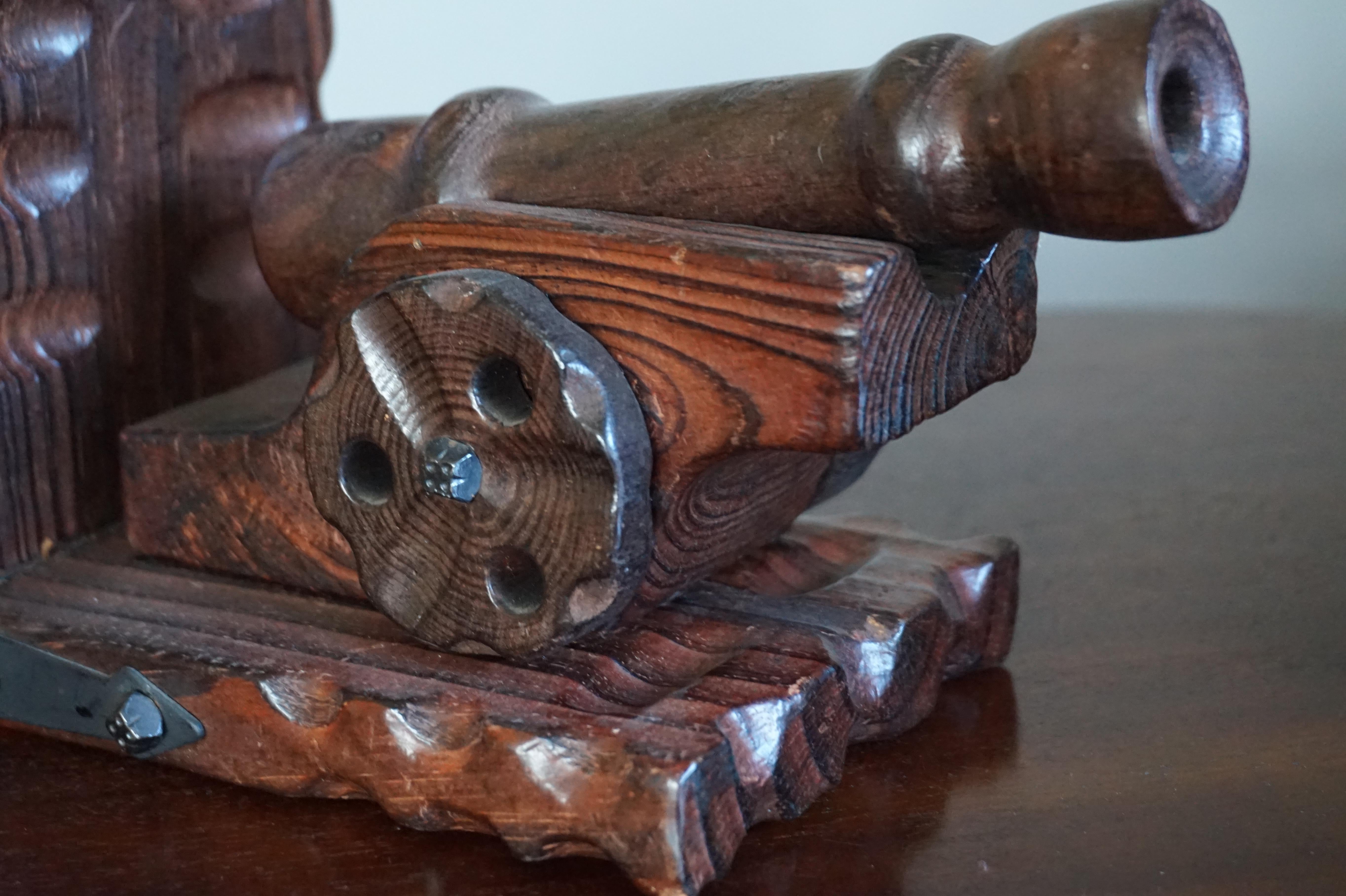 Metal Hand Carved Medieval Style & Excellent Condition Wooden Canon on Wheels Bookends For Sale