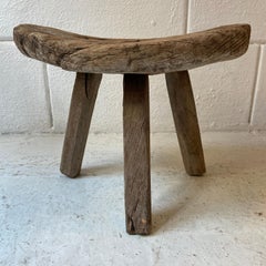 Tabouret de traite en mesquite sculpté à la main:: Guanajuato:: Mexique:: vers les années 1950