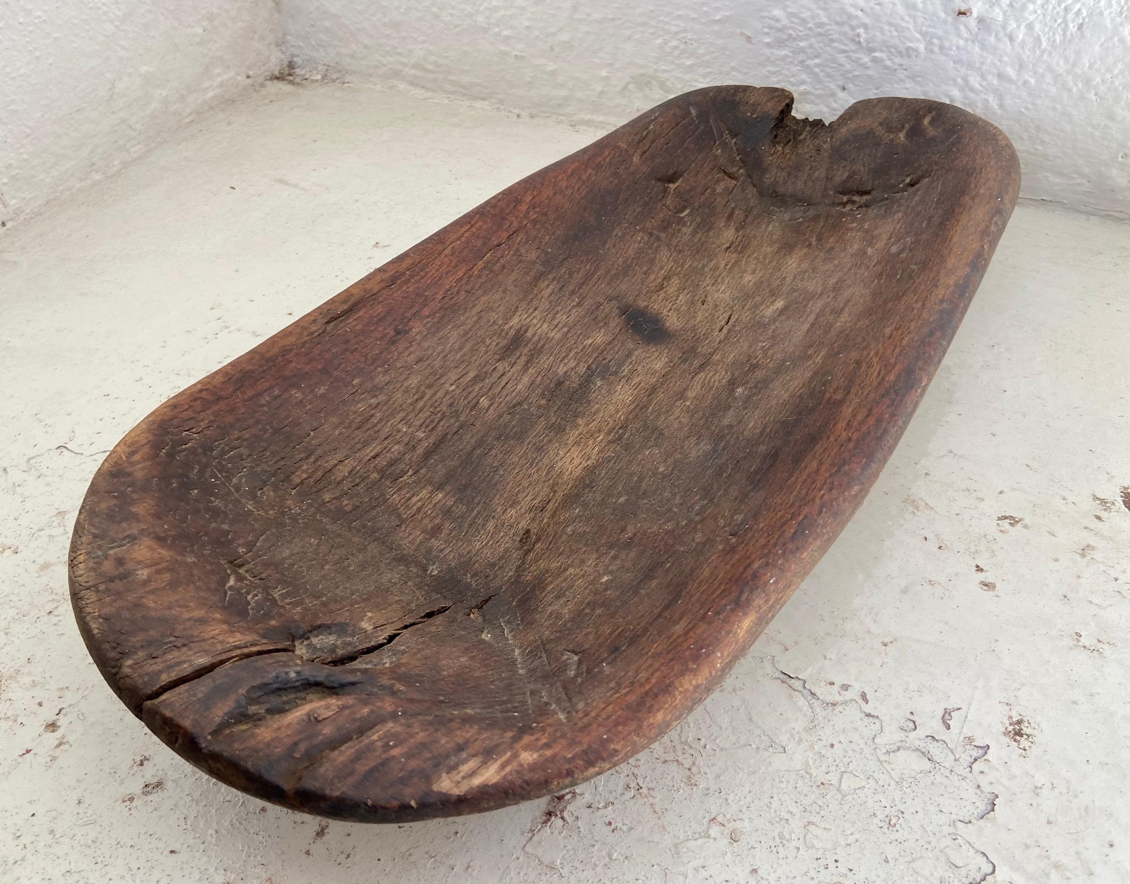 Hand Carved Mesquite Tray from Mexico, Early 20th Century 3
