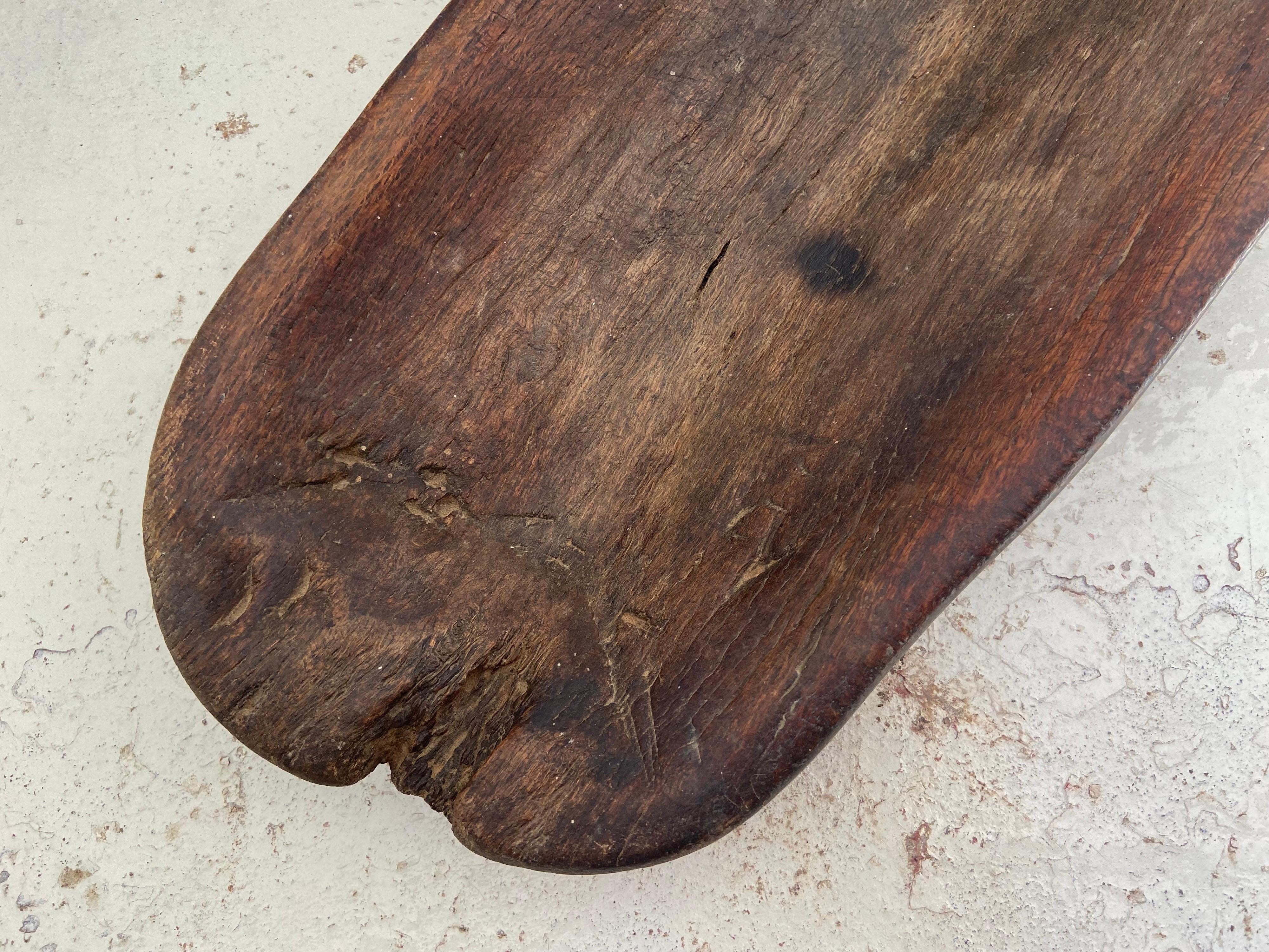 Hand Carved Mesquite Tray from Mexico, Early 20th Century In Distressed Condition In San Miguel de Allende, Guanajuato