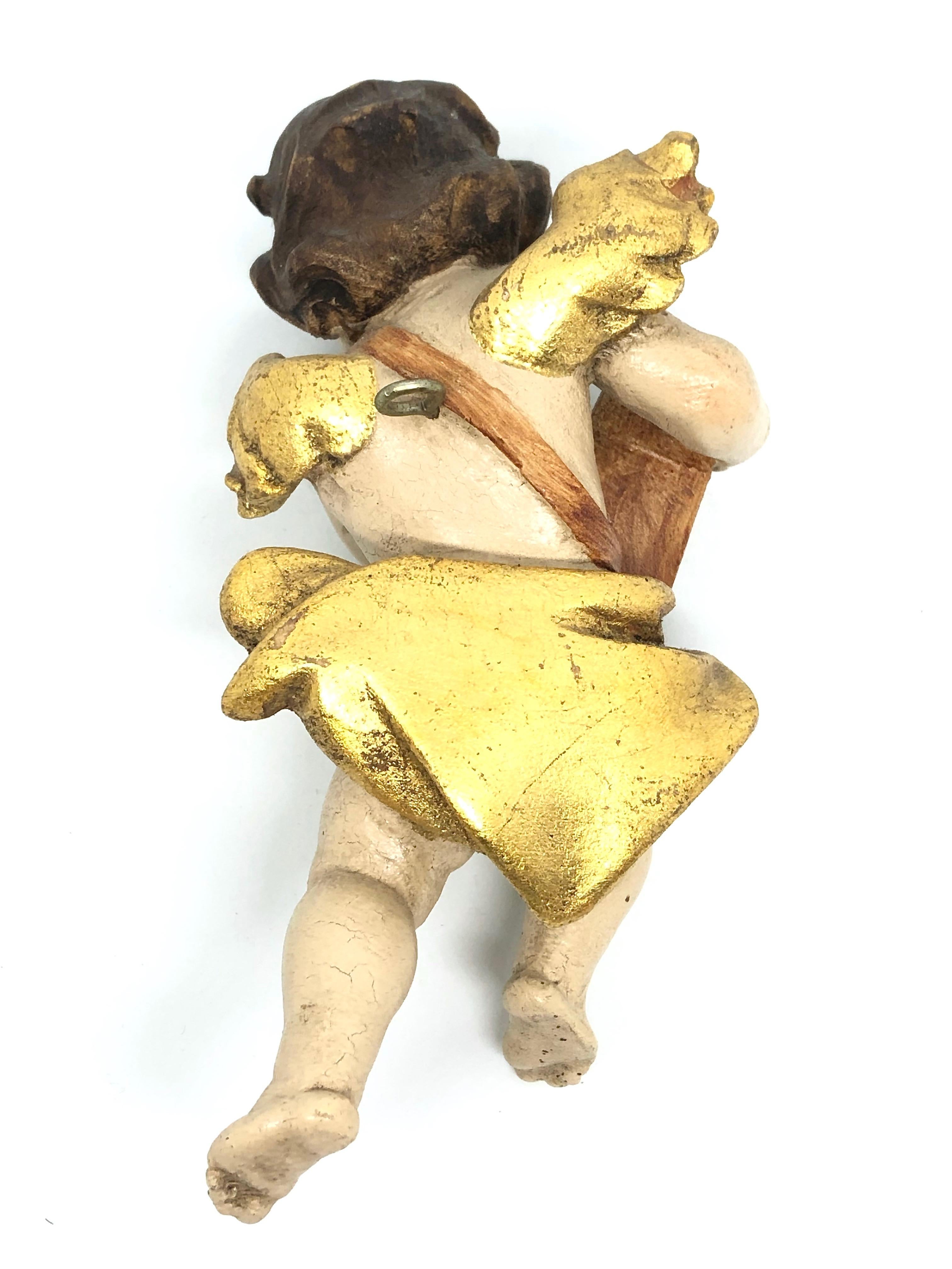 Hand Carved Musician Cherub Angel Playing Harp, 1950s German Oberammergau In Good Condition In Nuernberg, DE