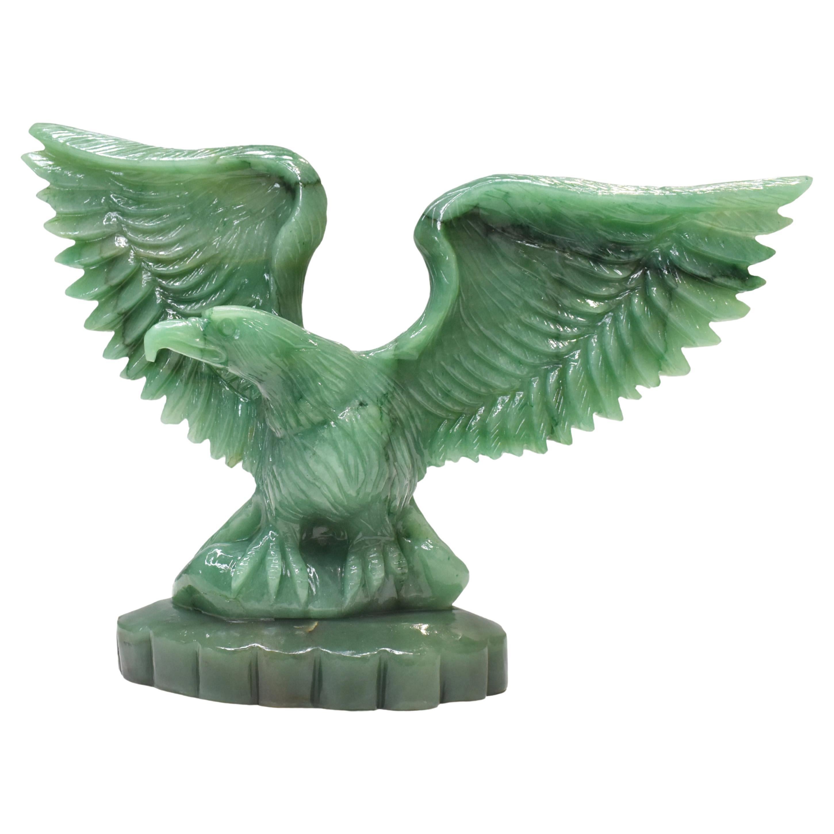 Sculpture d
aigle en aventurine verte naturelle sculptée à la main
