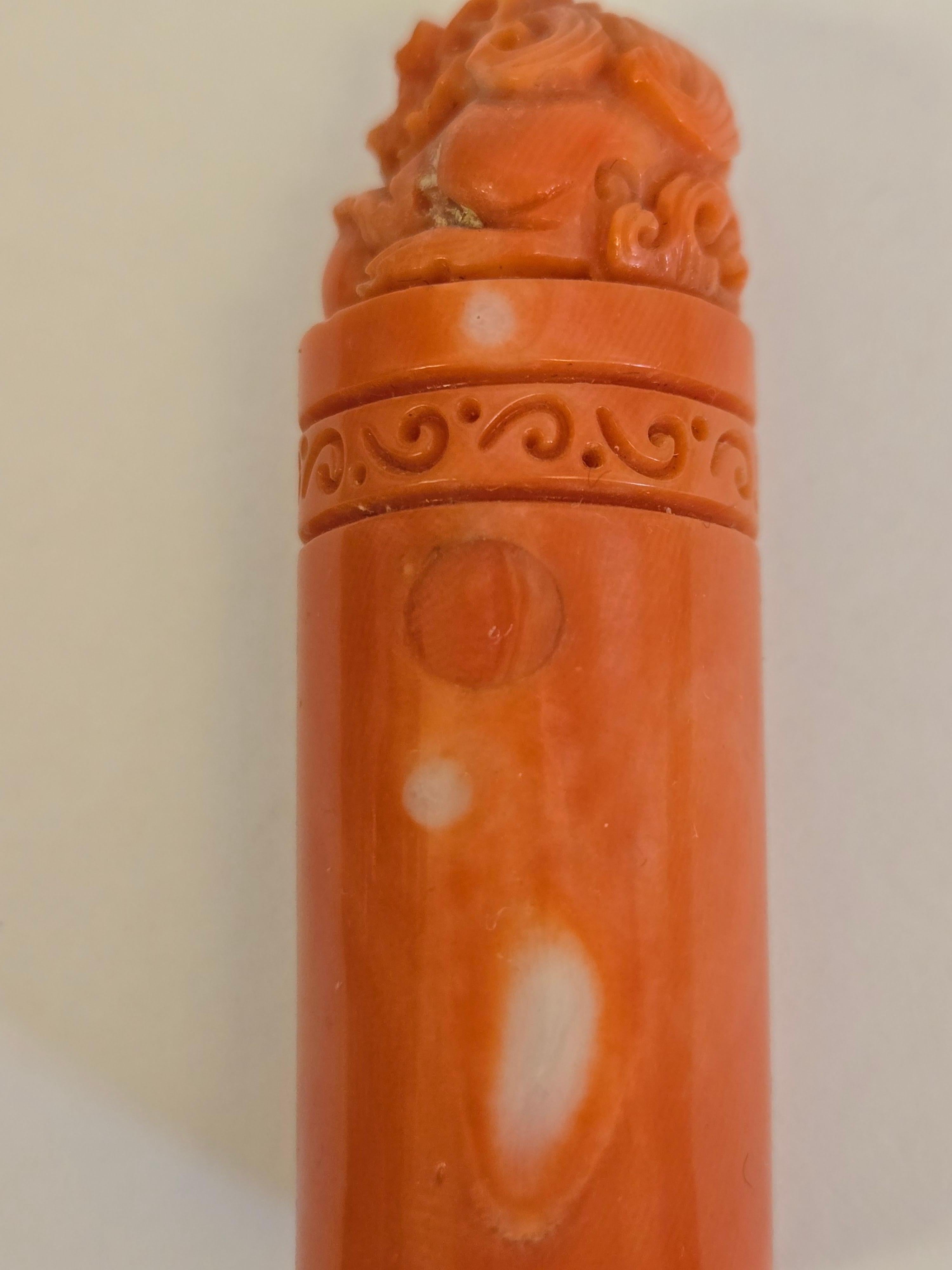 Cachet de lion chinois en corail orange-rouge naturel sculpté à la main Unisexe en vente
