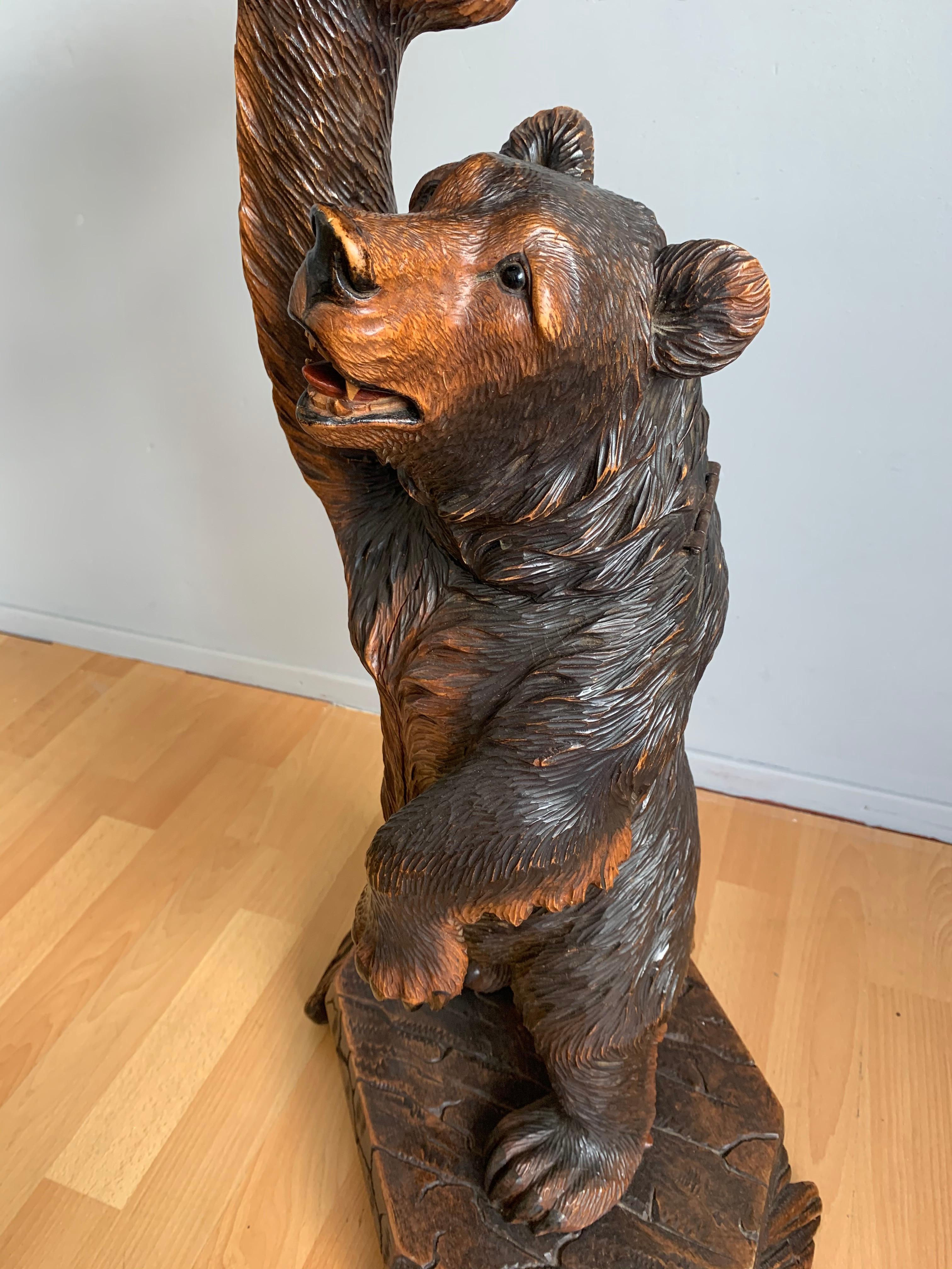 Hand Carved Nutwood Swiss Black Forest Bear Table Stand with Hinging Head In Excellent Condition In Lisse, NL