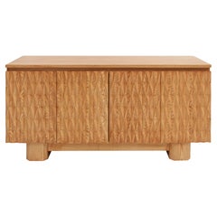 Handgeschnitztes Eichen-Sideboard im brutalistischen Stil mit vier Türen, Italien