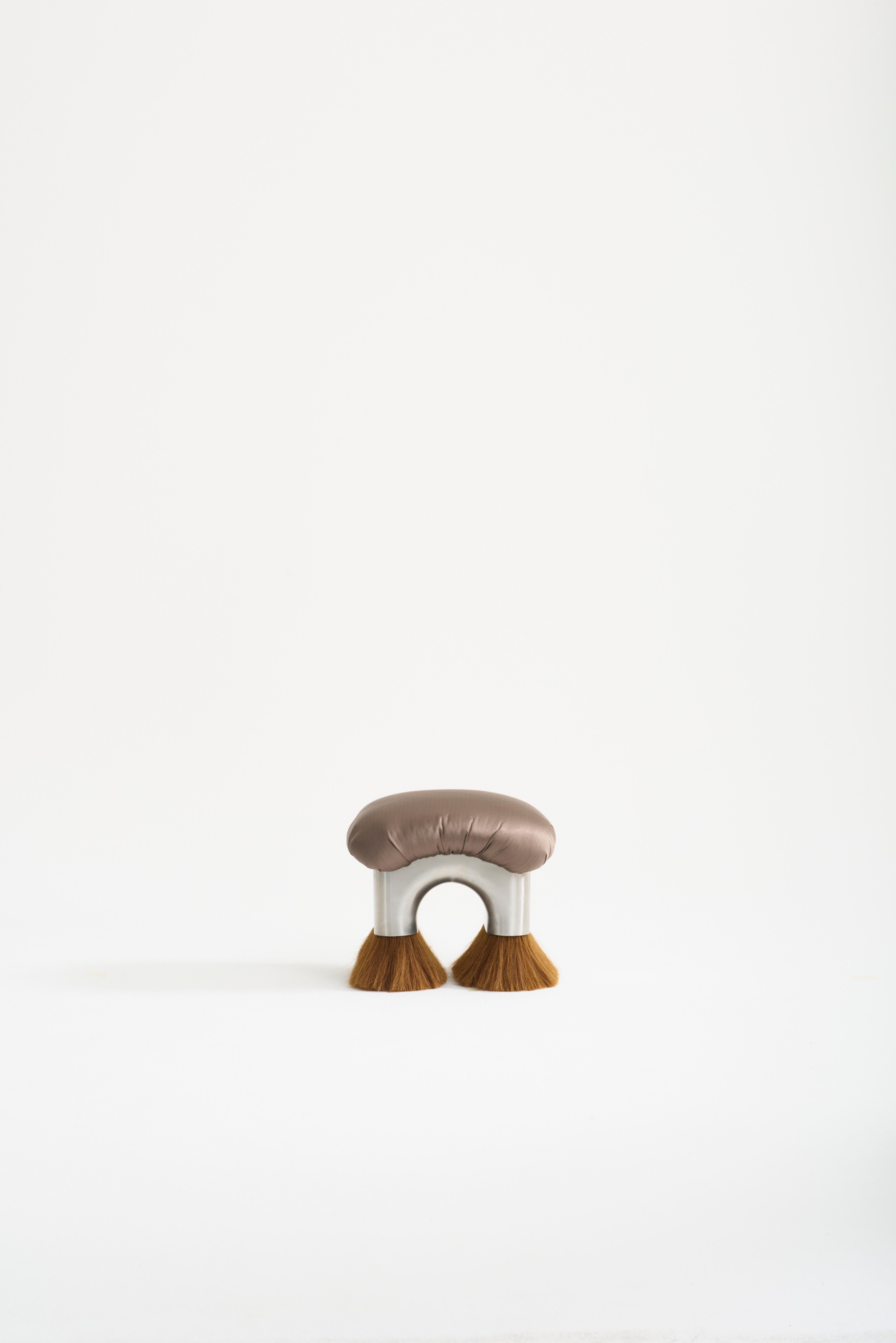 Hand-Carved Oak Edition Lounge Stool by Studio Lugo In New Condition For Sale In Geneve, CH