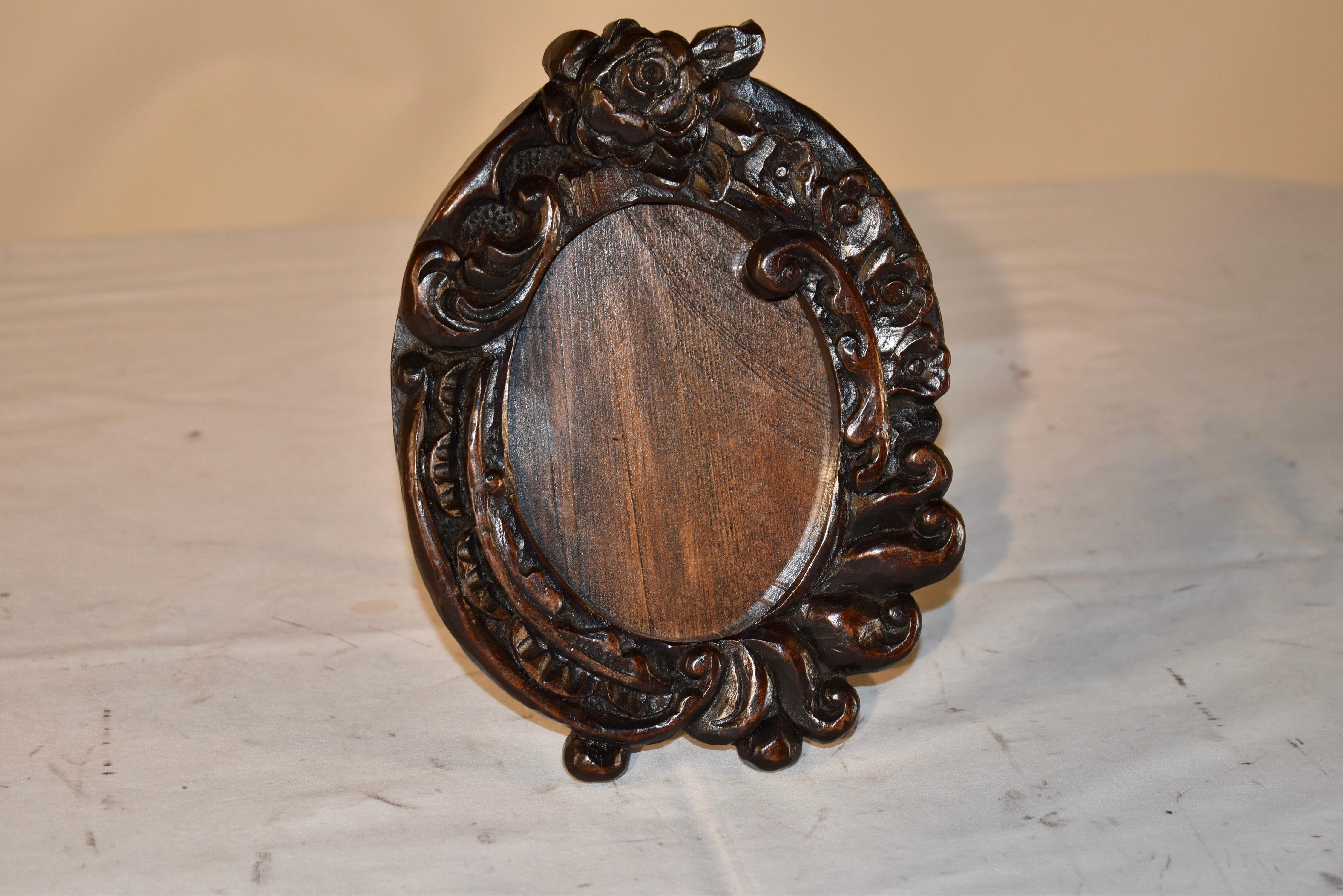 Marco de fotos francés de roble tallado a mano, circa 1900 Francés en venta