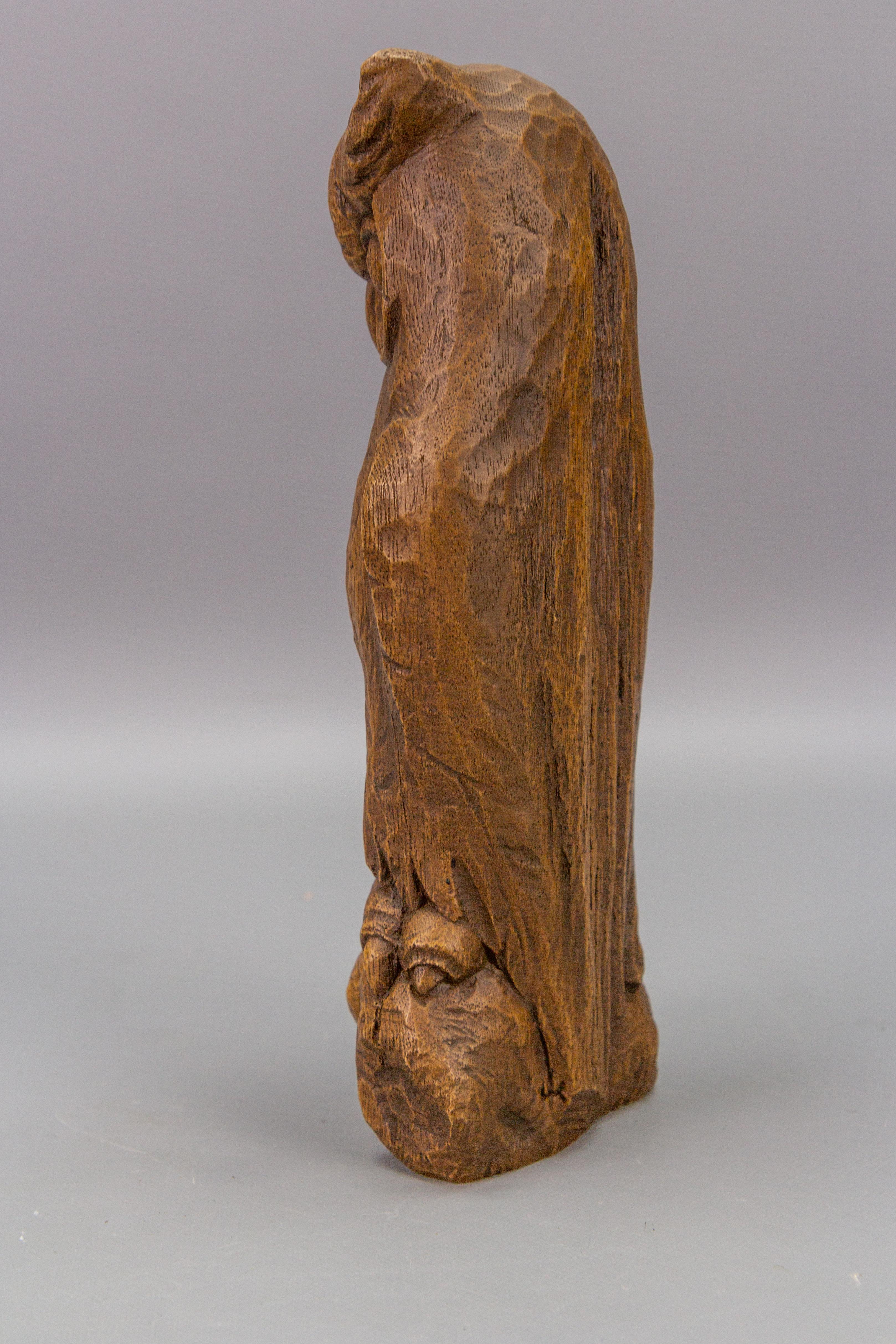 Hand-Carved Oakwood Owl Sculpture from ca. 1950s For Sale 5