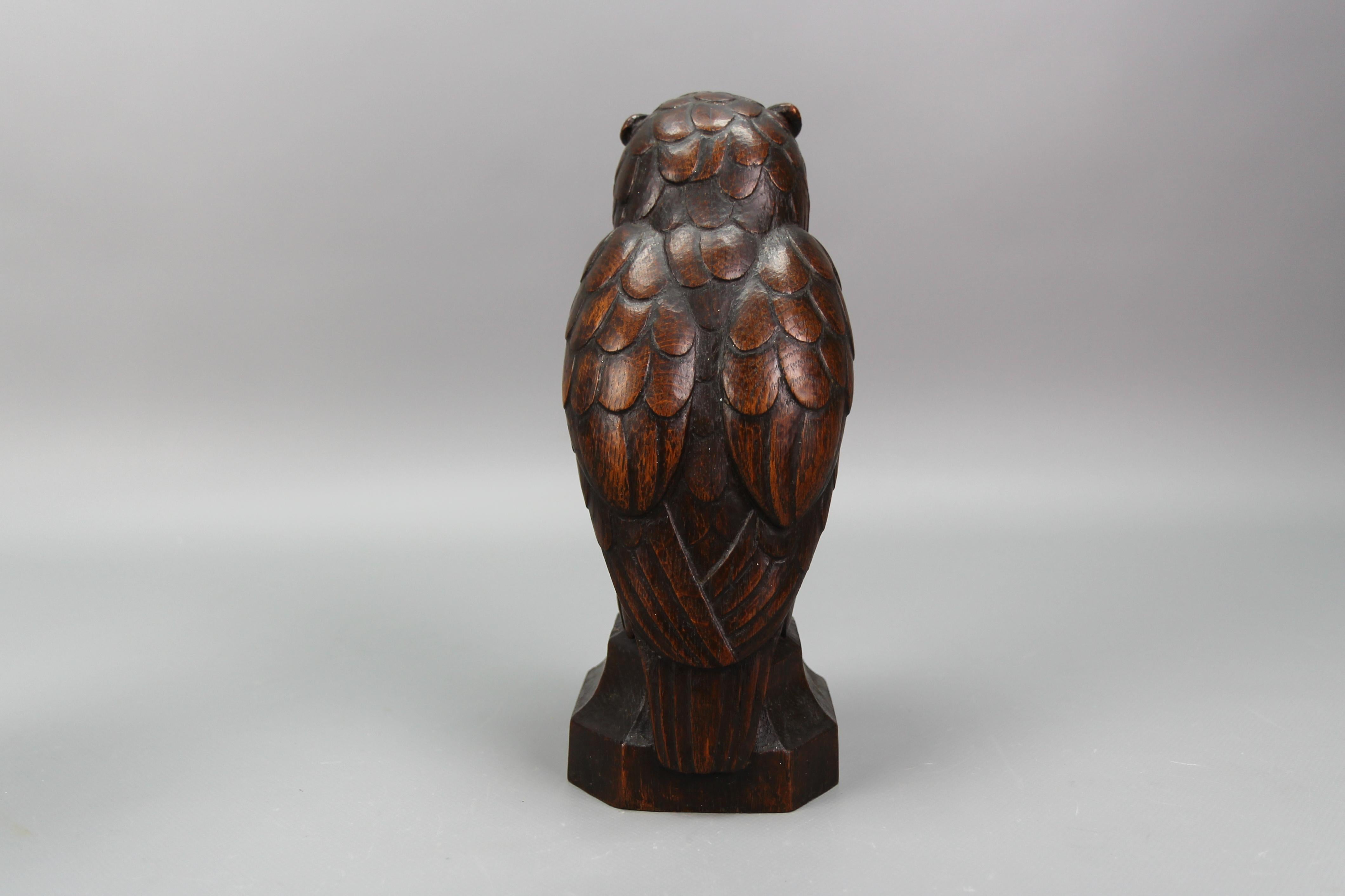 Hand-Carved Oakwood Owl Sculpture with Glass Eyes, Germany, 1930s For Sale 2