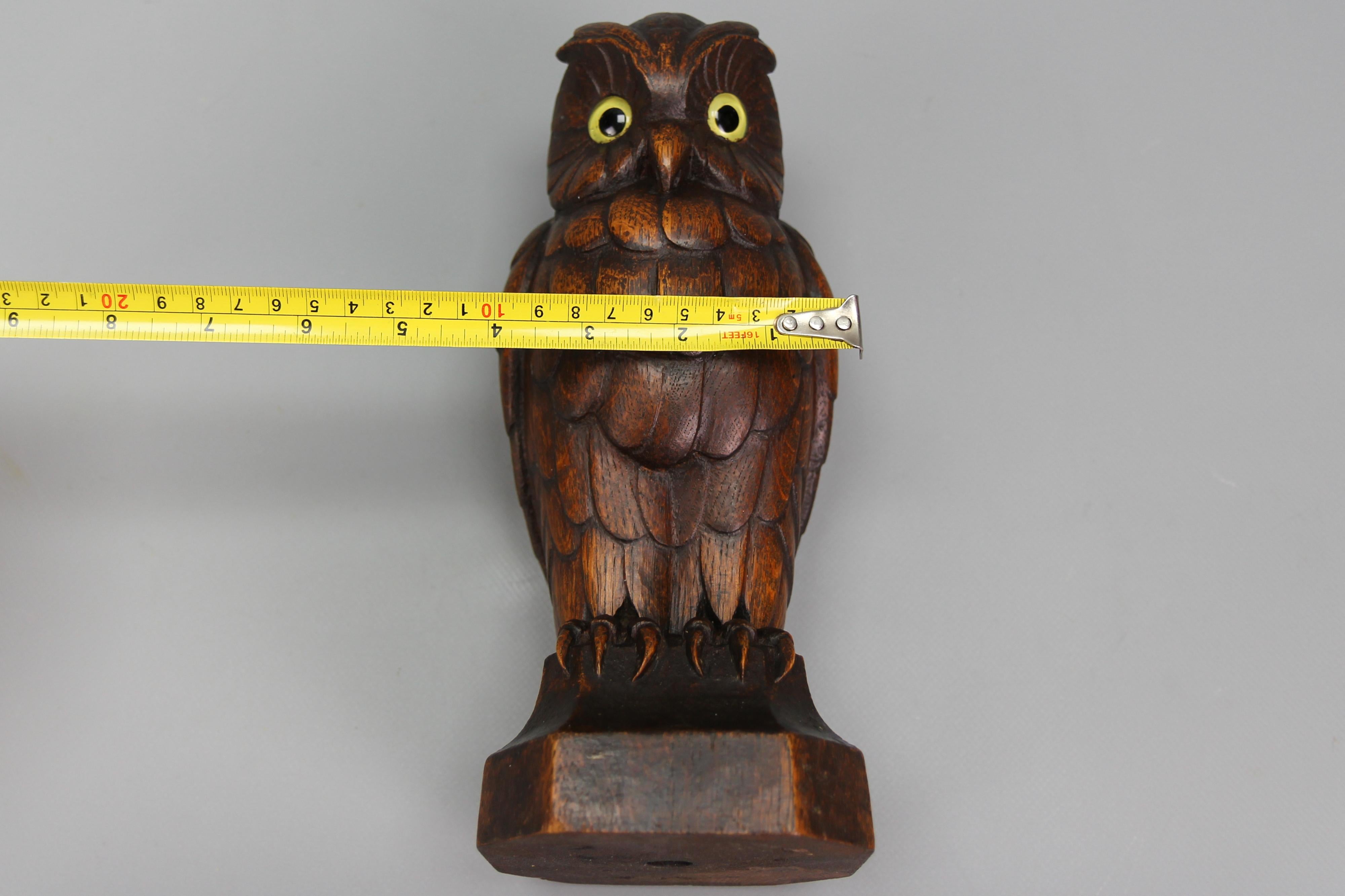 Hand-Carved Oakwood Owl Sculpture with Glass Eyes, Germany, 1930s For Sale 7