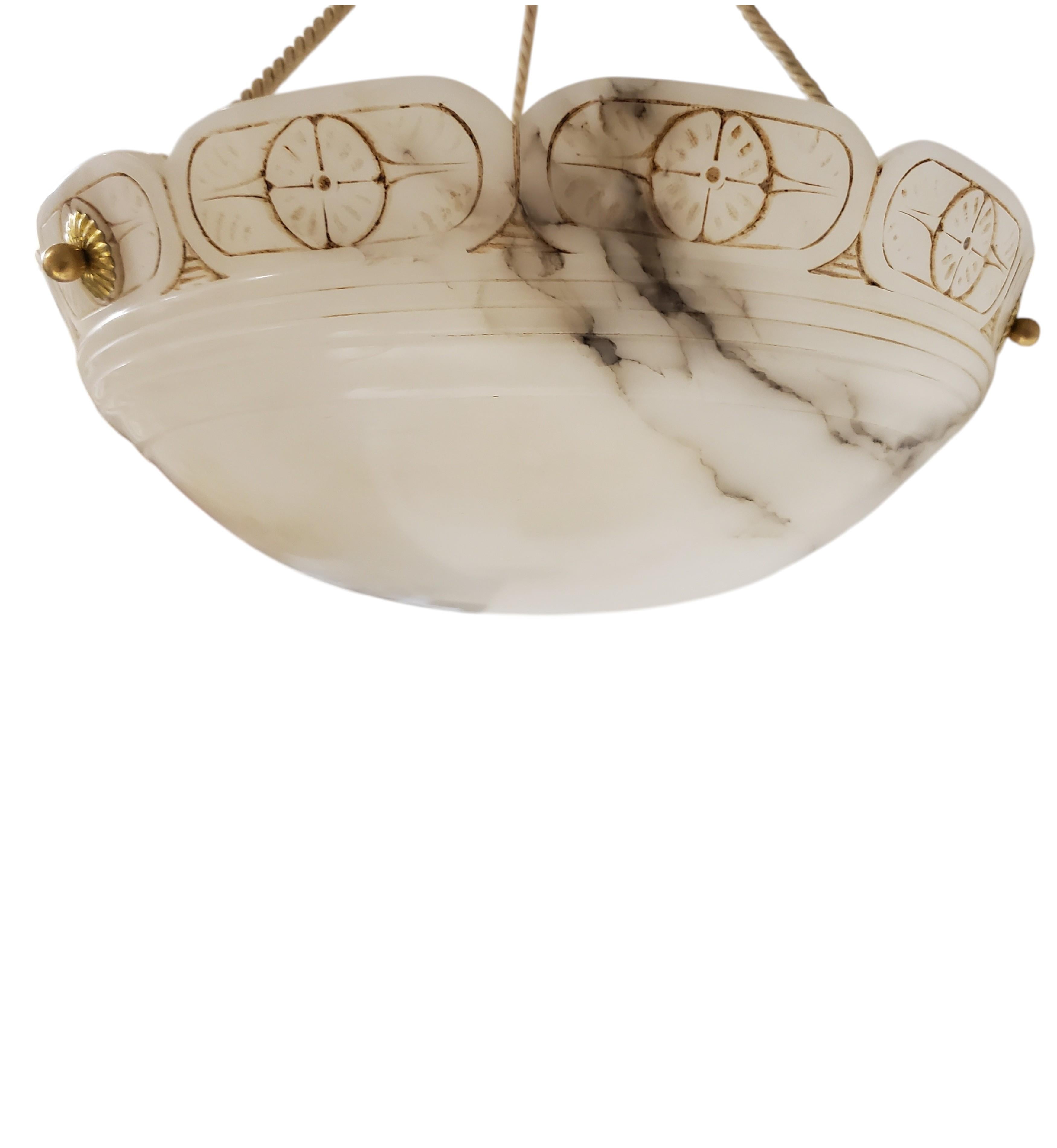 Hand carved off white original alabaster w/ border rim detail, rope + brass trim For Sale 4