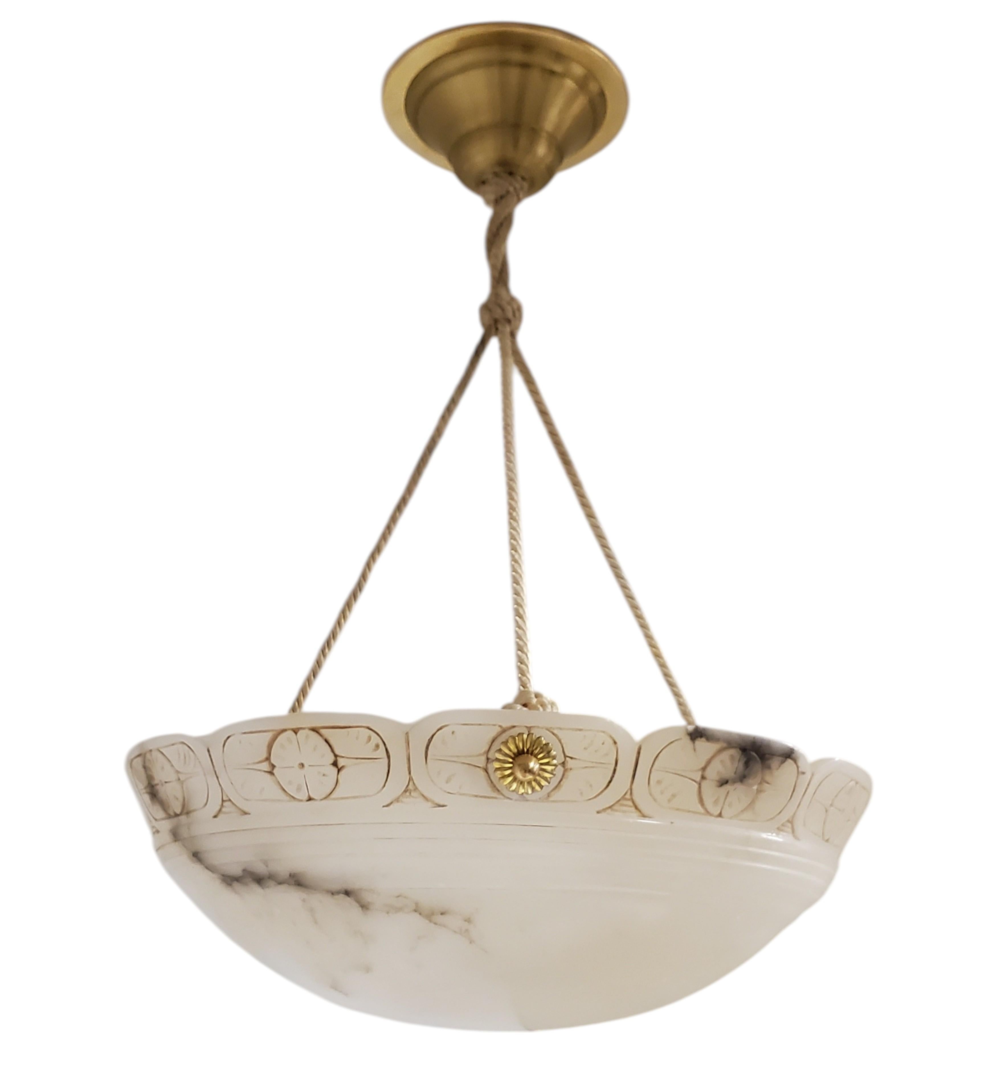 Hand carved off white original alabaster w/ border rim detail, rope + brass trim For Sale 6