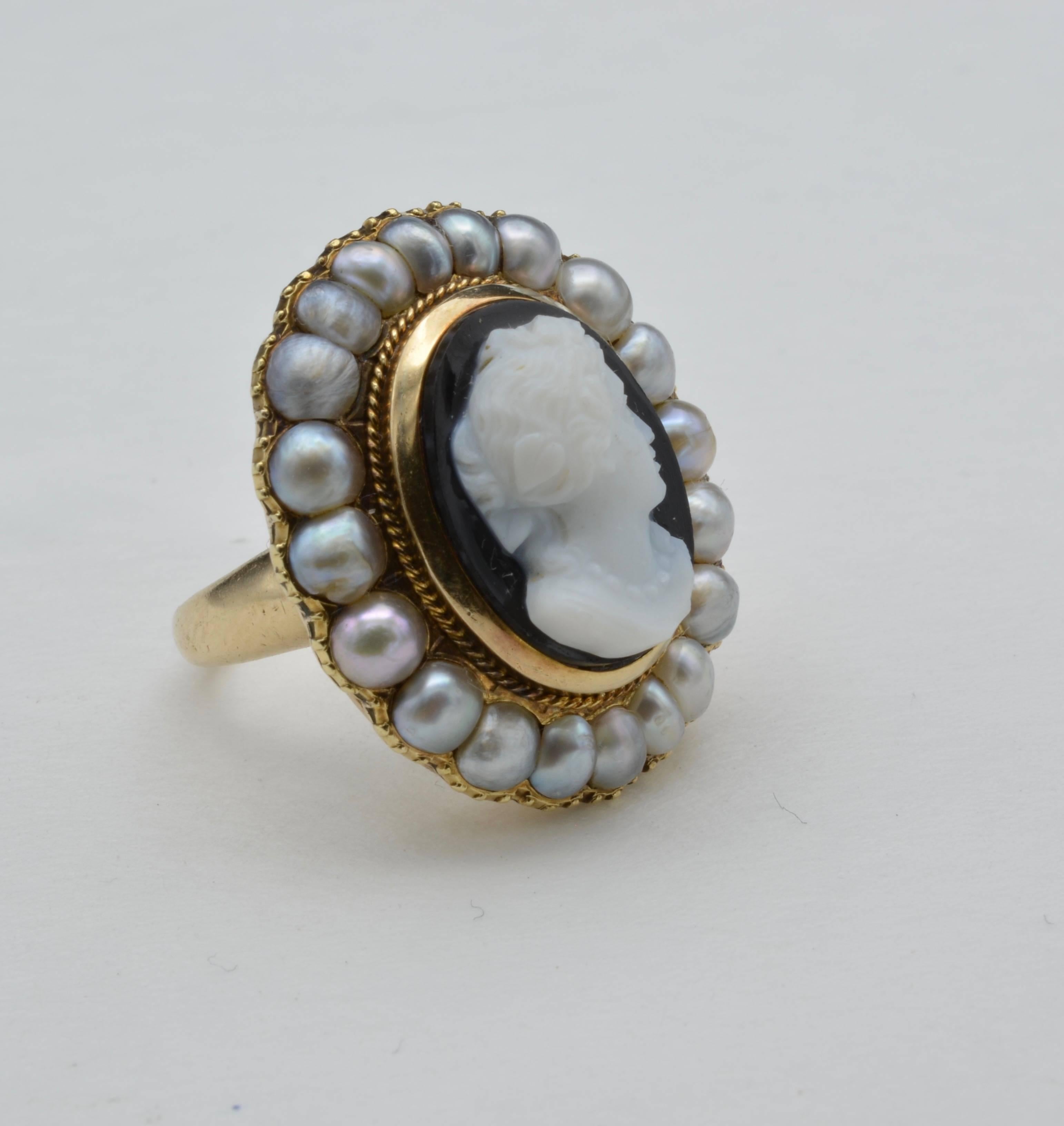 Women's Hand-Carved Onyx Cameo Ring with Pearl Halo from Napoleon III in 18 Karat Gold For Sale