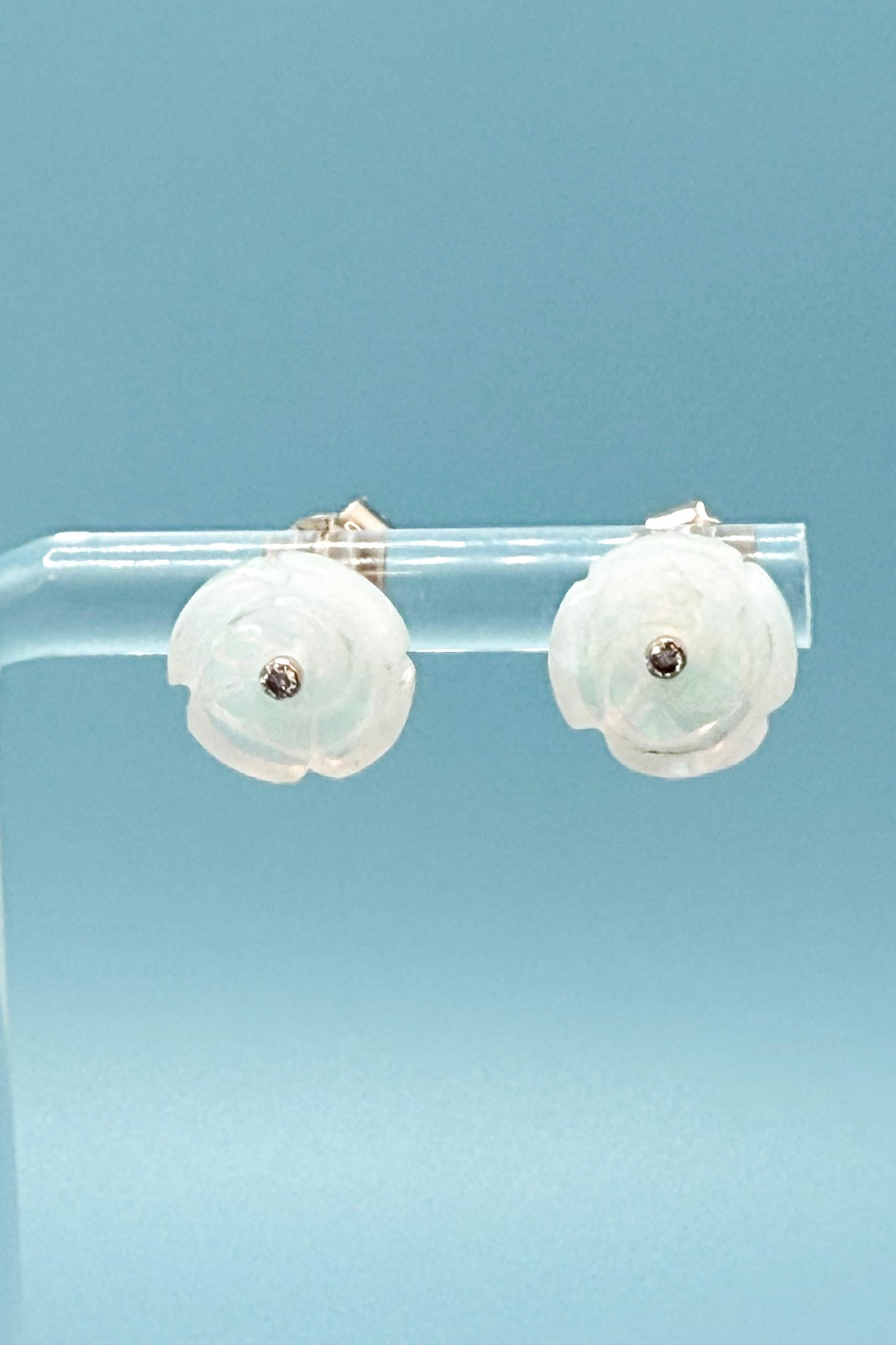 Handgeschnitzter Opal-Rosen- und Diamant-Ohrring aus 18 Karat Gelbgold im Angebot 2