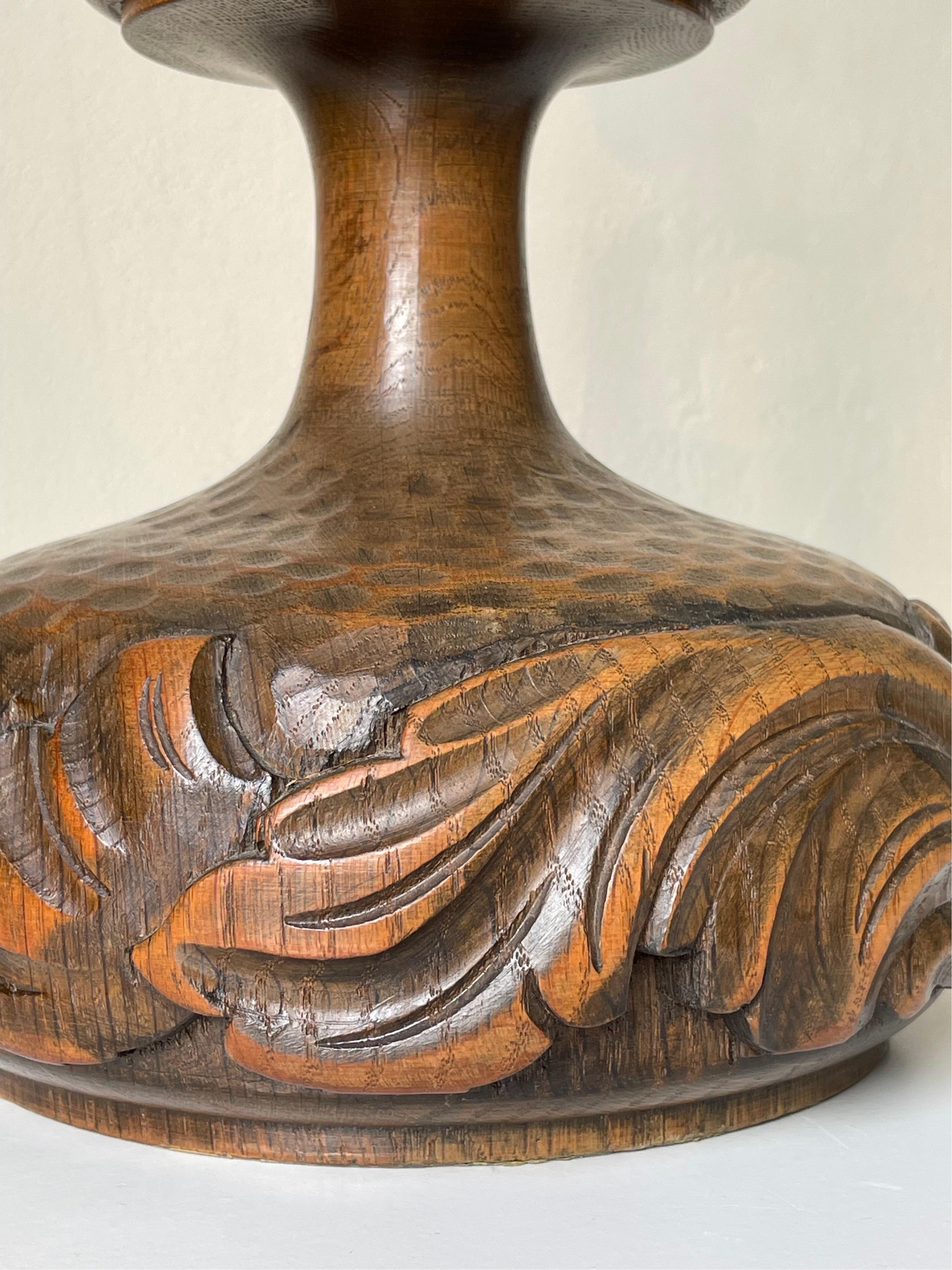 Lampe de table en bois organique du milieu du siècle 1940, sculptée à la main en vente 5