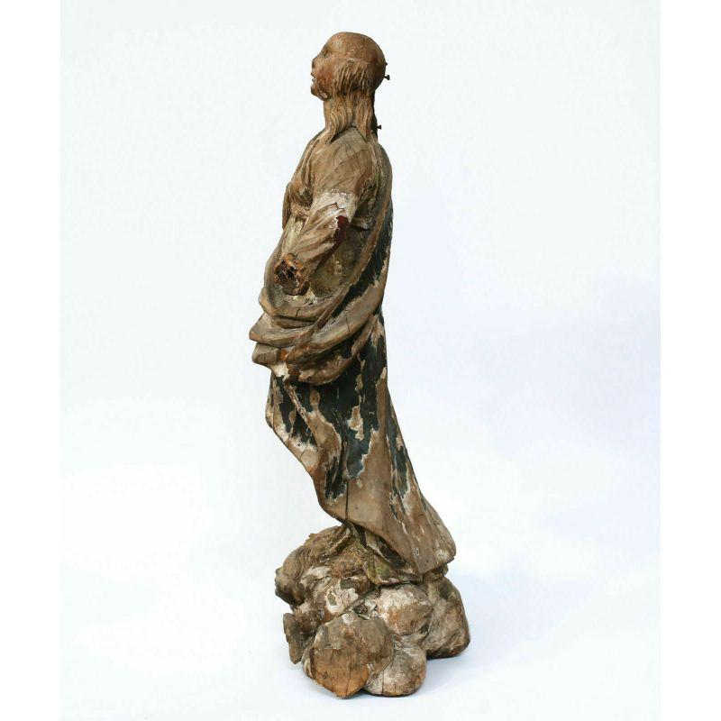 Hand Carved Painted Saint or Madonna Figure with Angels, 16th -17th Century In Good Condition In Gardena, CA