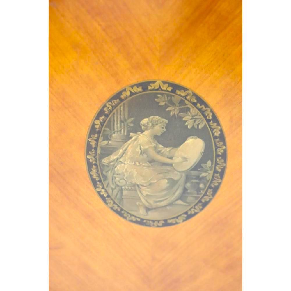 Bibliothèque/meuble de présentation de style Adams en bois de citronnier sculpté et peint à la main en vente 4