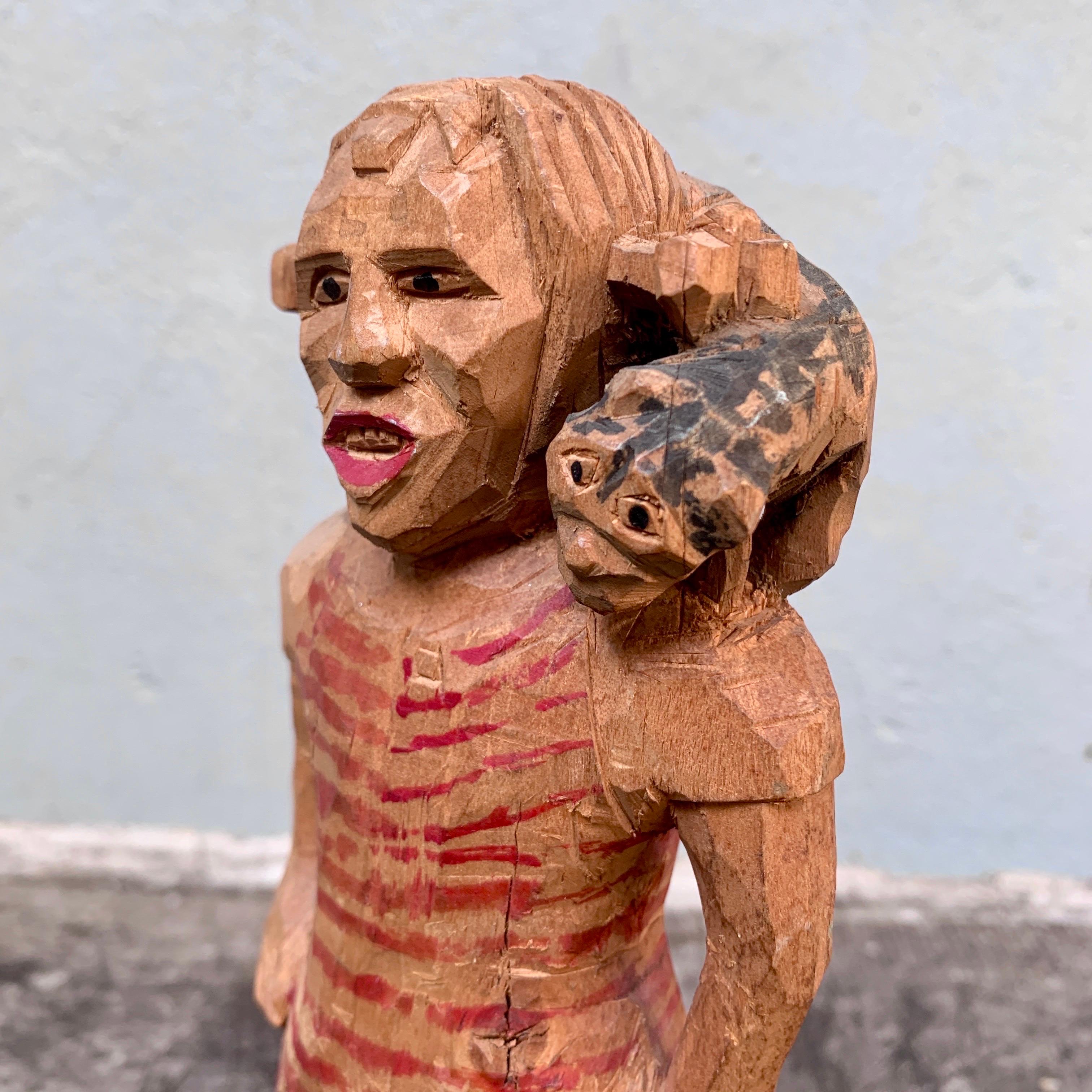 Figura de madera pintada a mano de Pippi Calzaslargas en venta 2