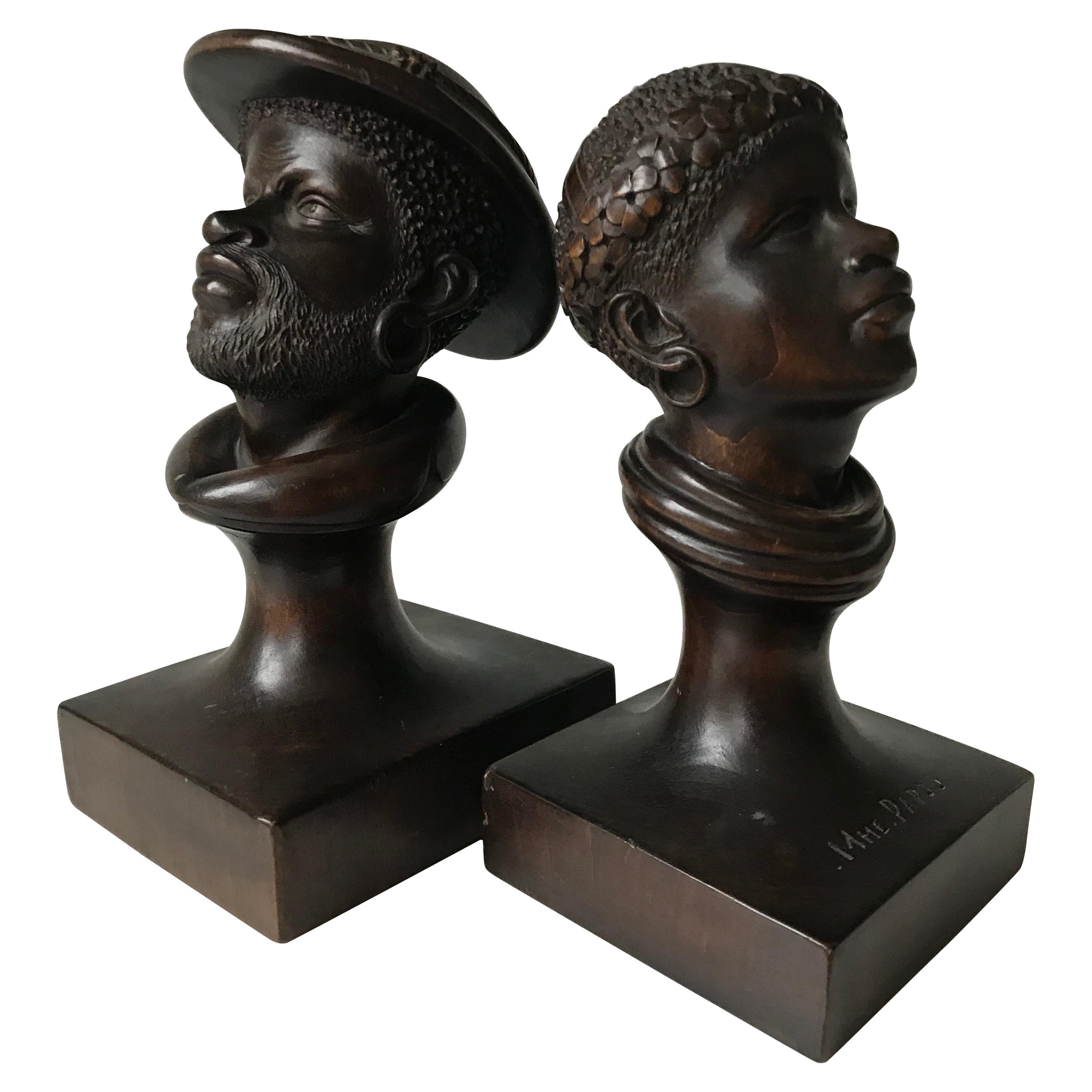 Hand Carved Pair of 1950s Papua New Guinea Male and Female Wooden Sculptures