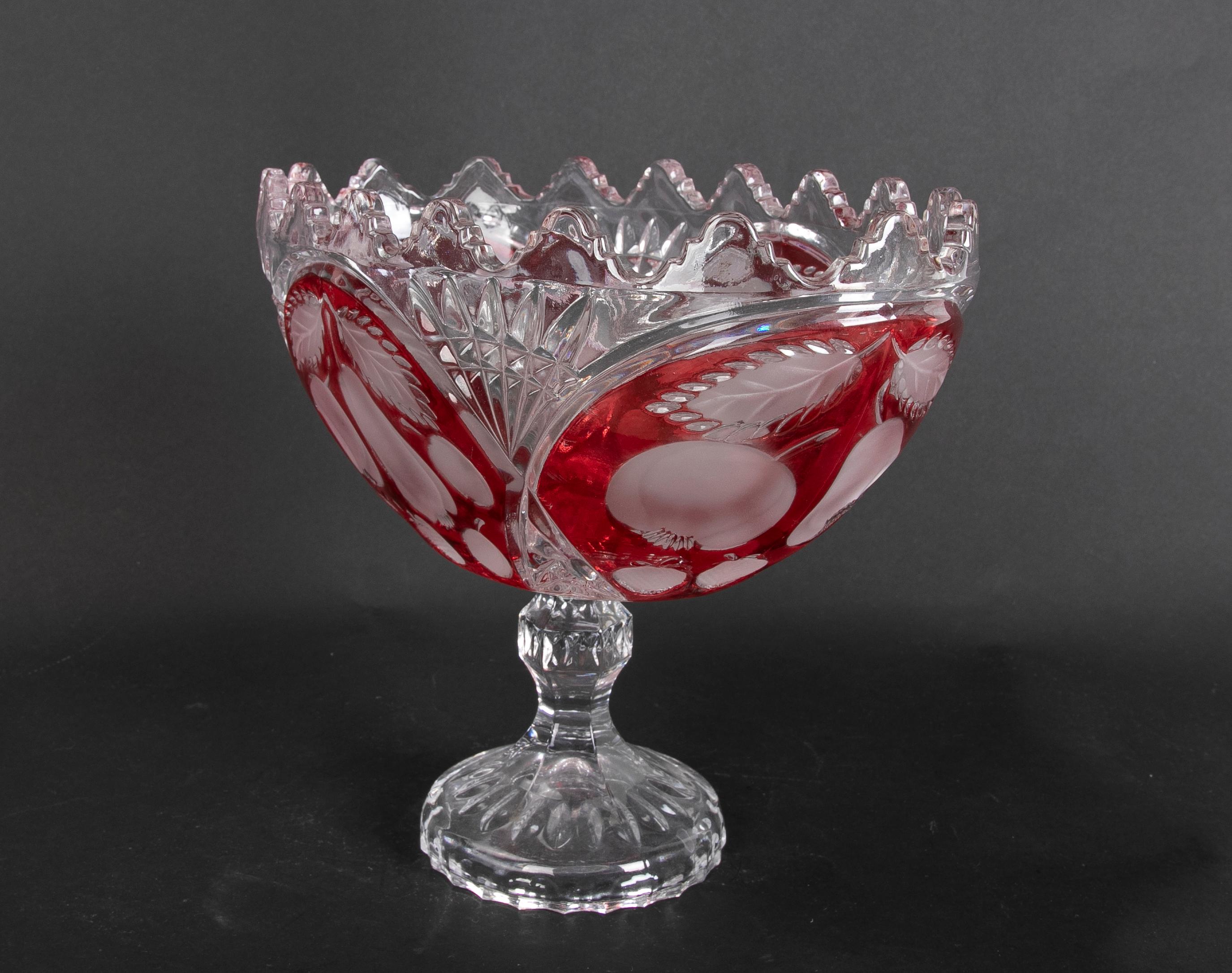 20th Century Hand-Carved Pair of Oval Crystal Vases with Red Decoration For Sale
