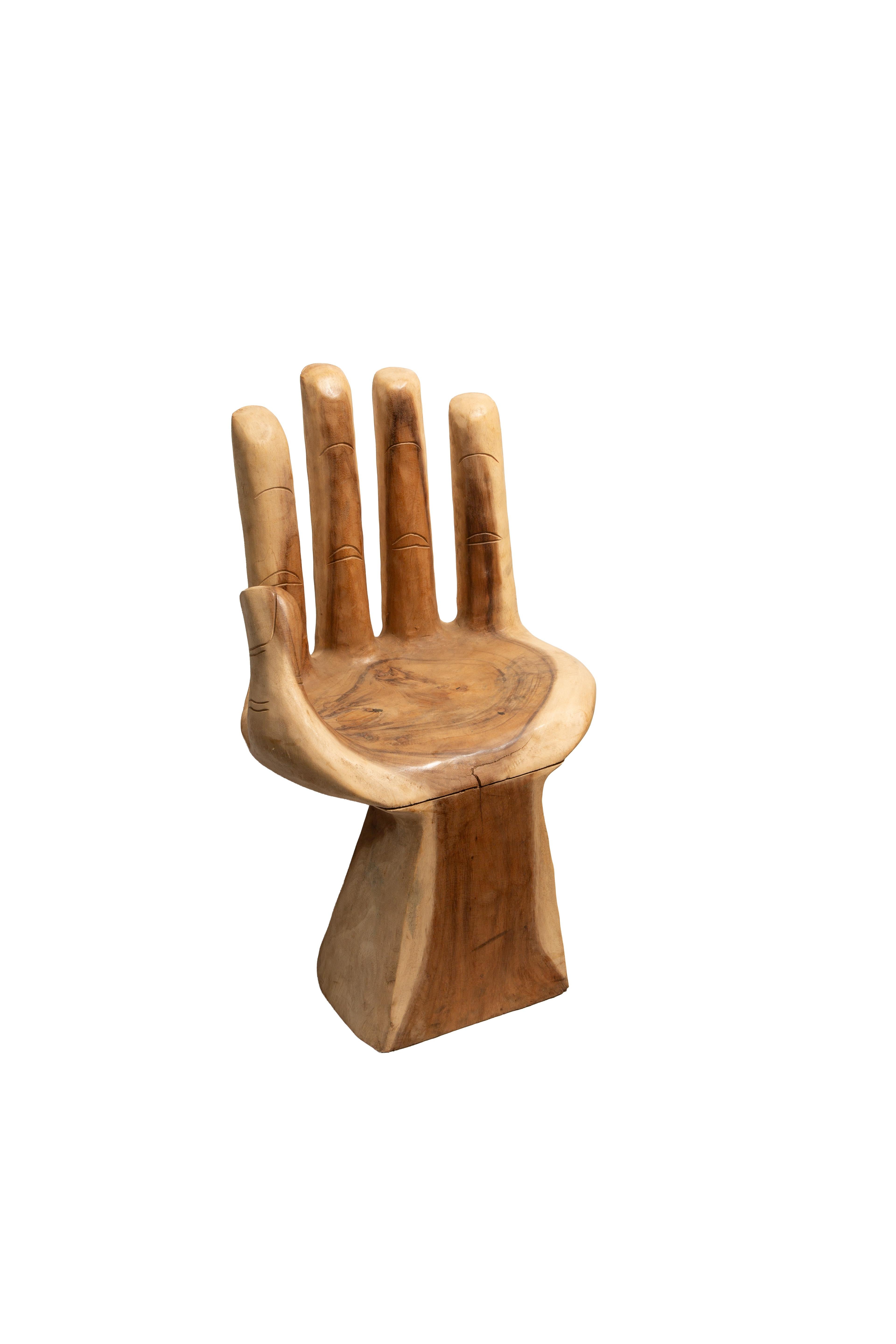 Hand-Carved Palm Chair – Whimsical Wooden Seat with Sculptural Flair en Nuevo estado para la venta en New York, NY