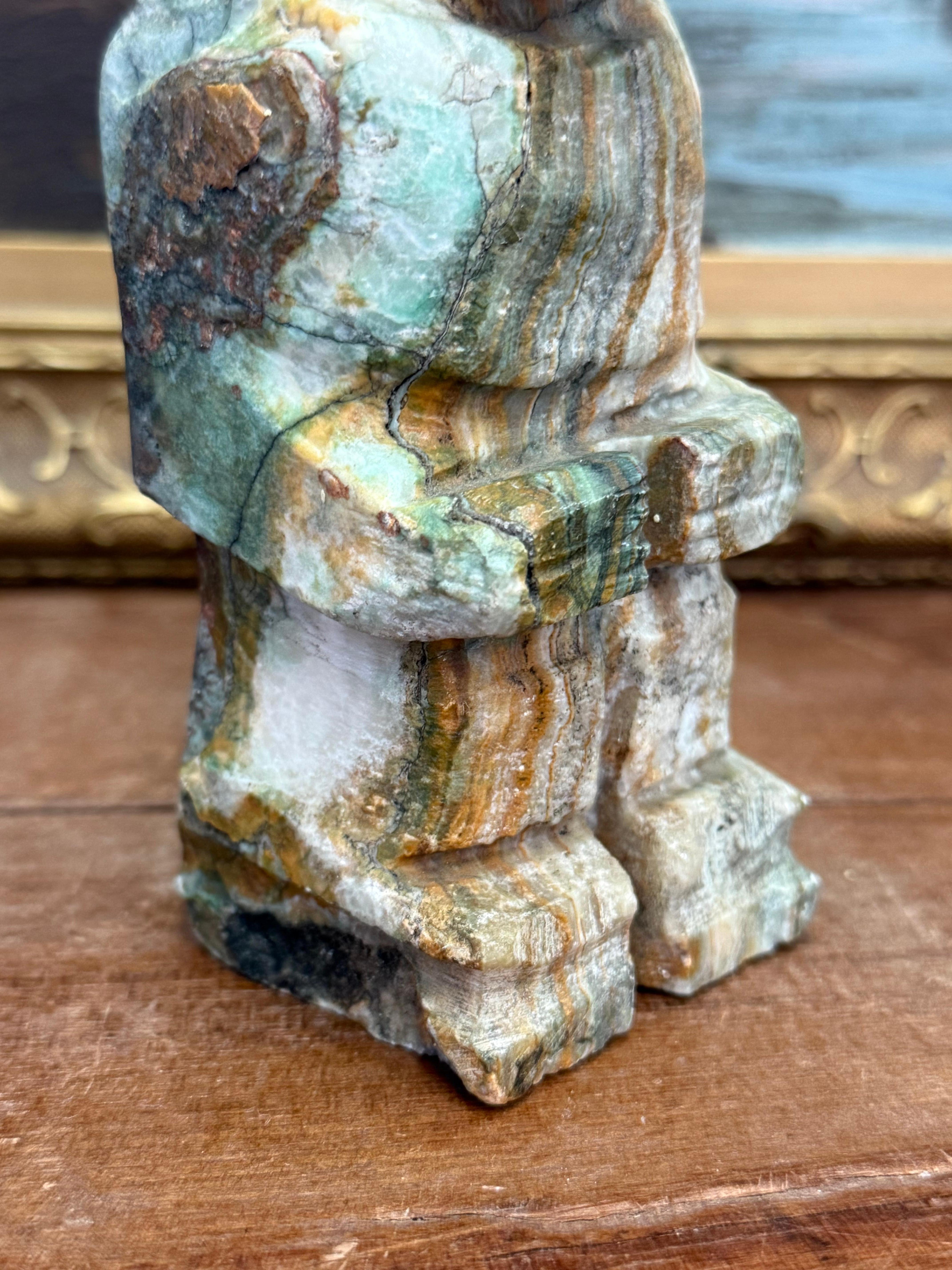Pietra Statua in pietra di onice scolpita a mano - Statuetta unica di ispirazione tribale in vendita
