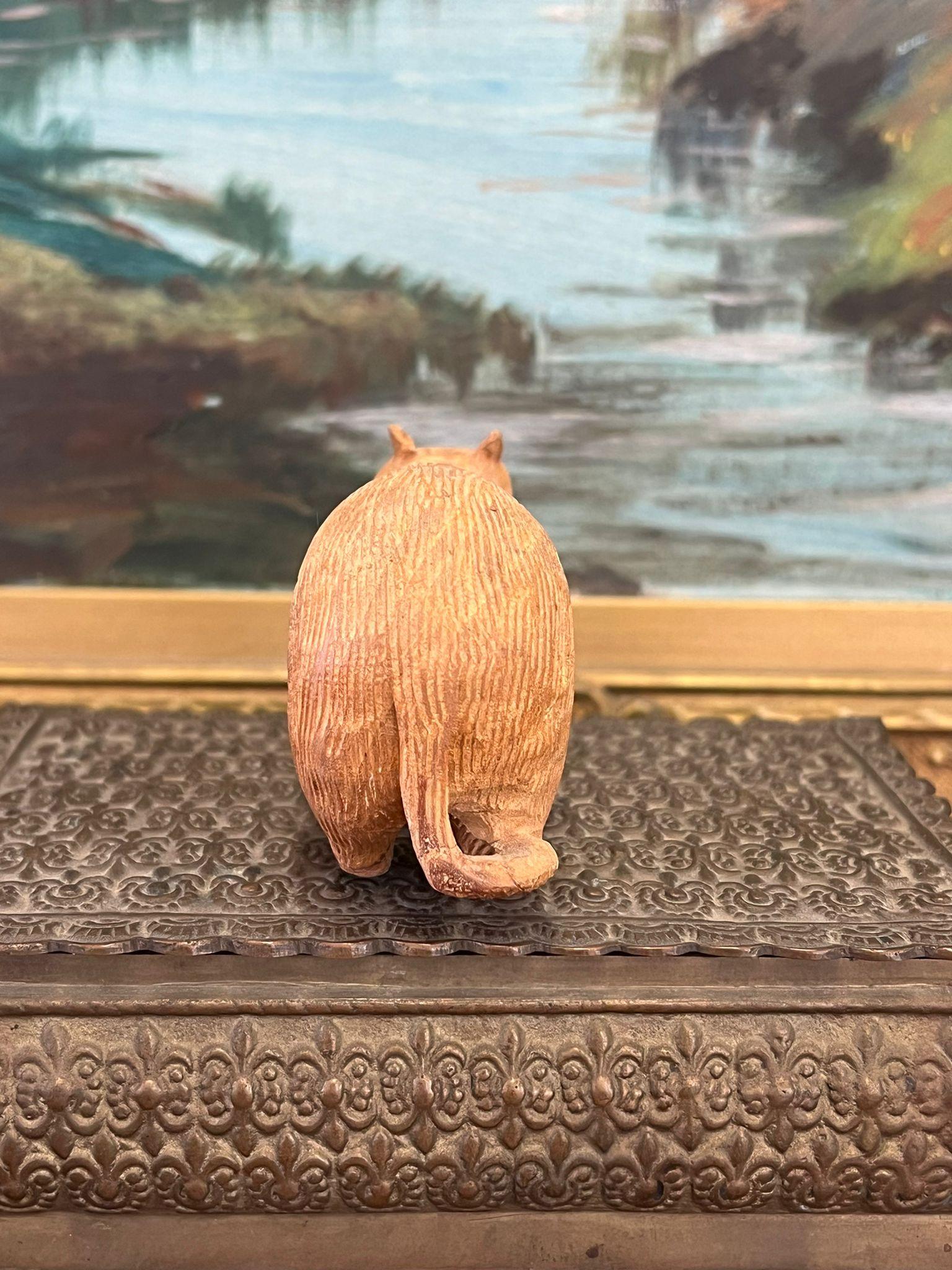 Figurina di ratto primitivo intagliata a mano In condizioni buone in vendita a Seattle, WA