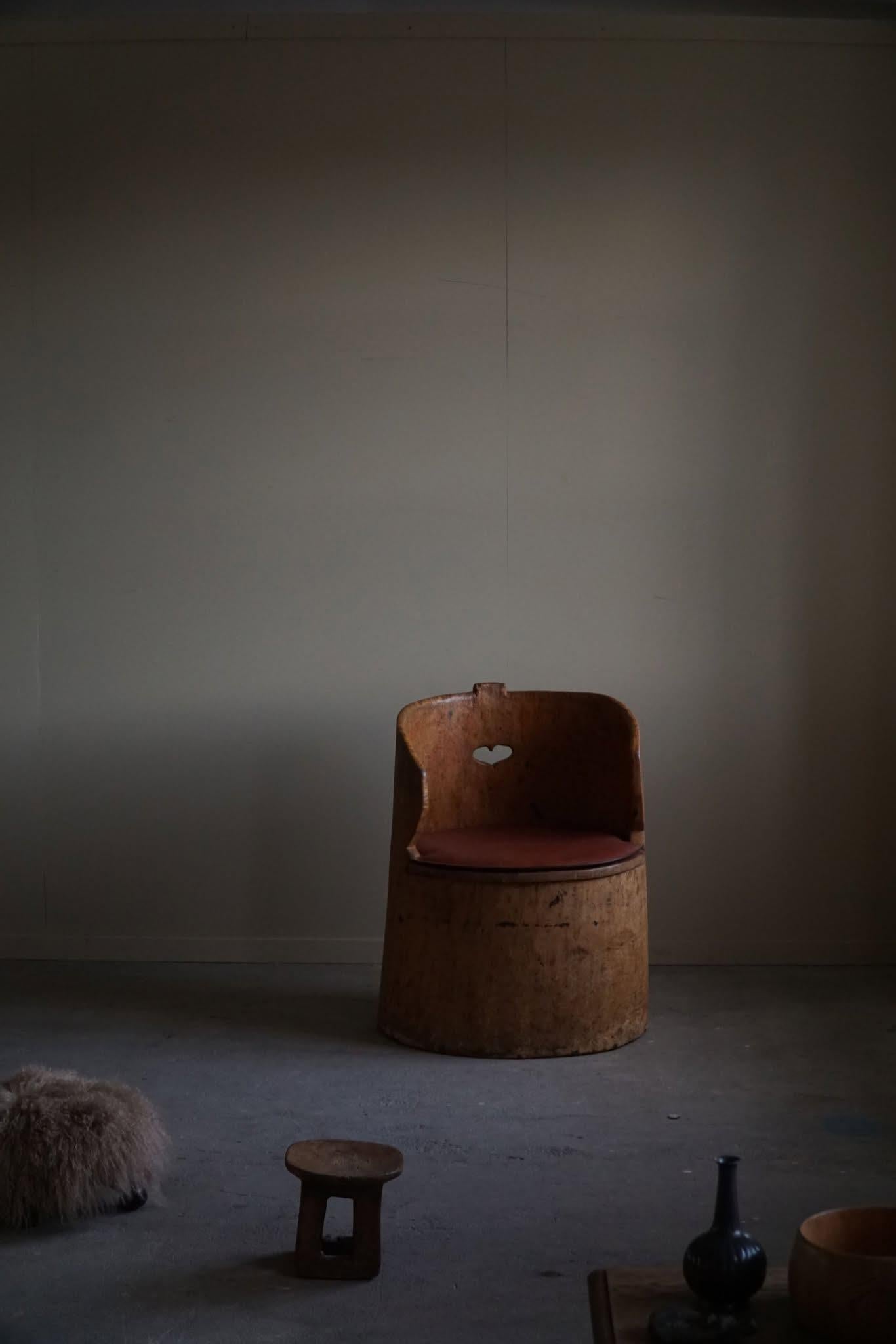 Svedese Sedia rustica intagliata a mano in betulla, moderna svedese, Wabi Sabi, anni '20 in vendita