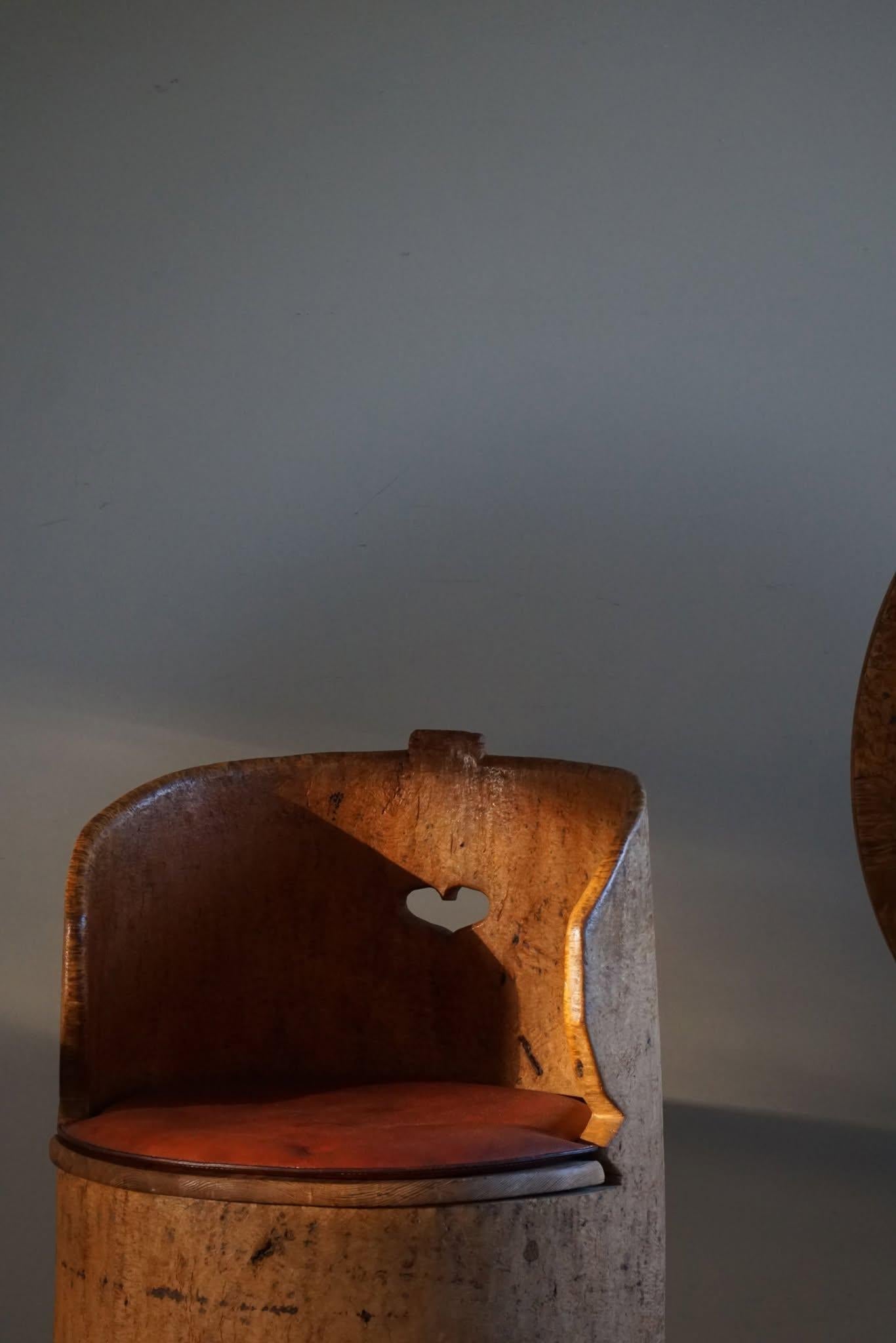 Sedia rustica intagliata a mano in betulla, moderna svedese, Wabi Sabi, anni '20 in vendita 1