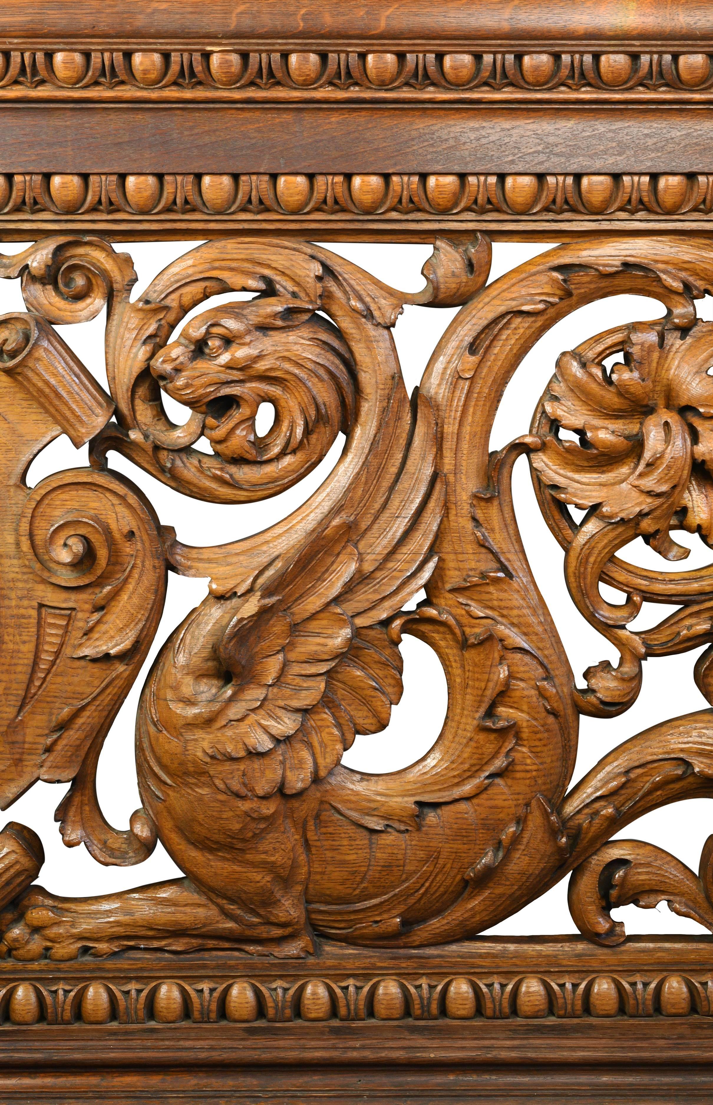 Hand-Carved Quarter Sawn Oak Banister, circa 1891 3