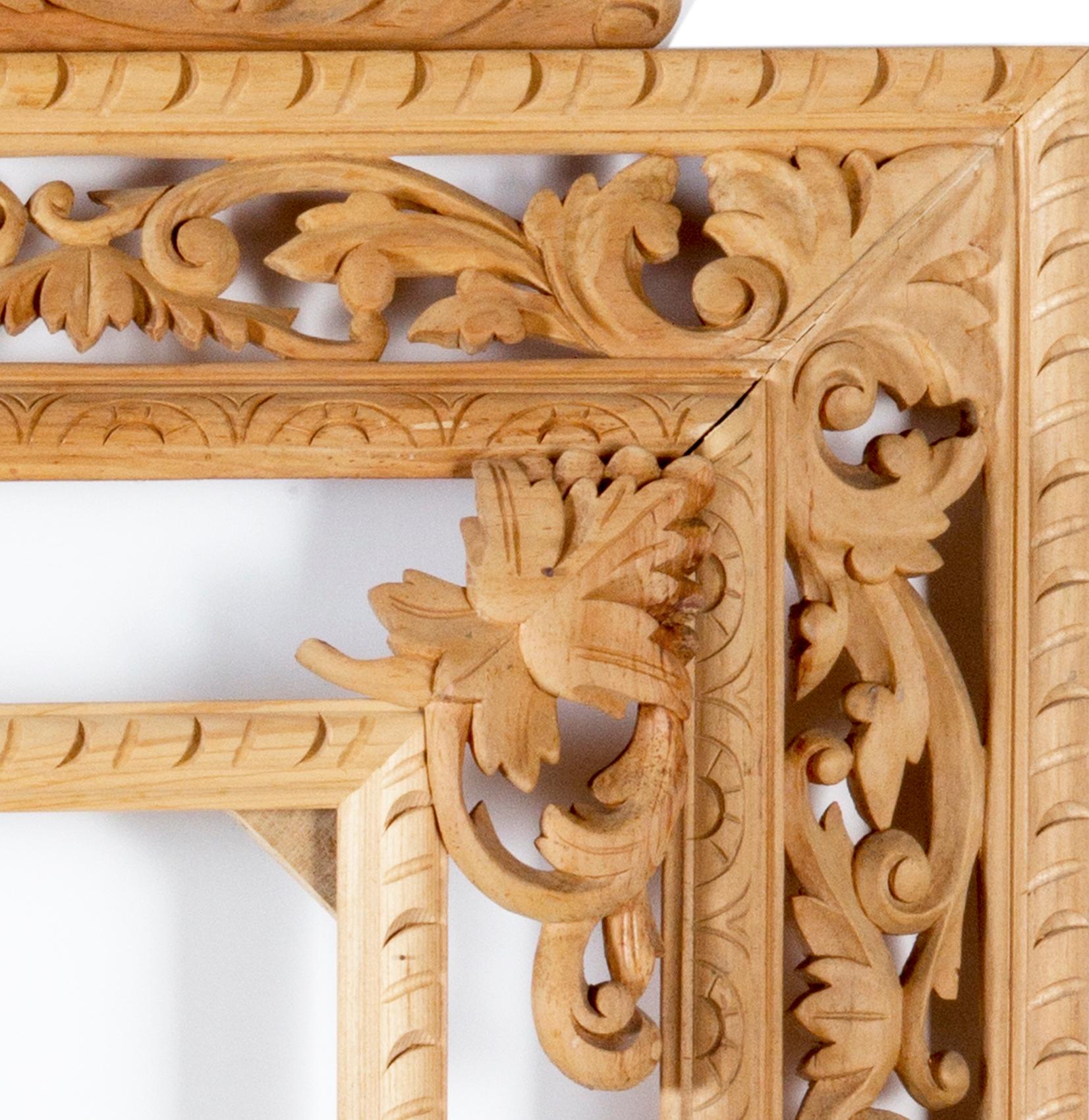 Hand-Carved Regency Pine Frame In Good Condition For Sale In New York, NY