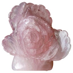 Rosa de cuarzo rosa tallada a mano de Madagascar I