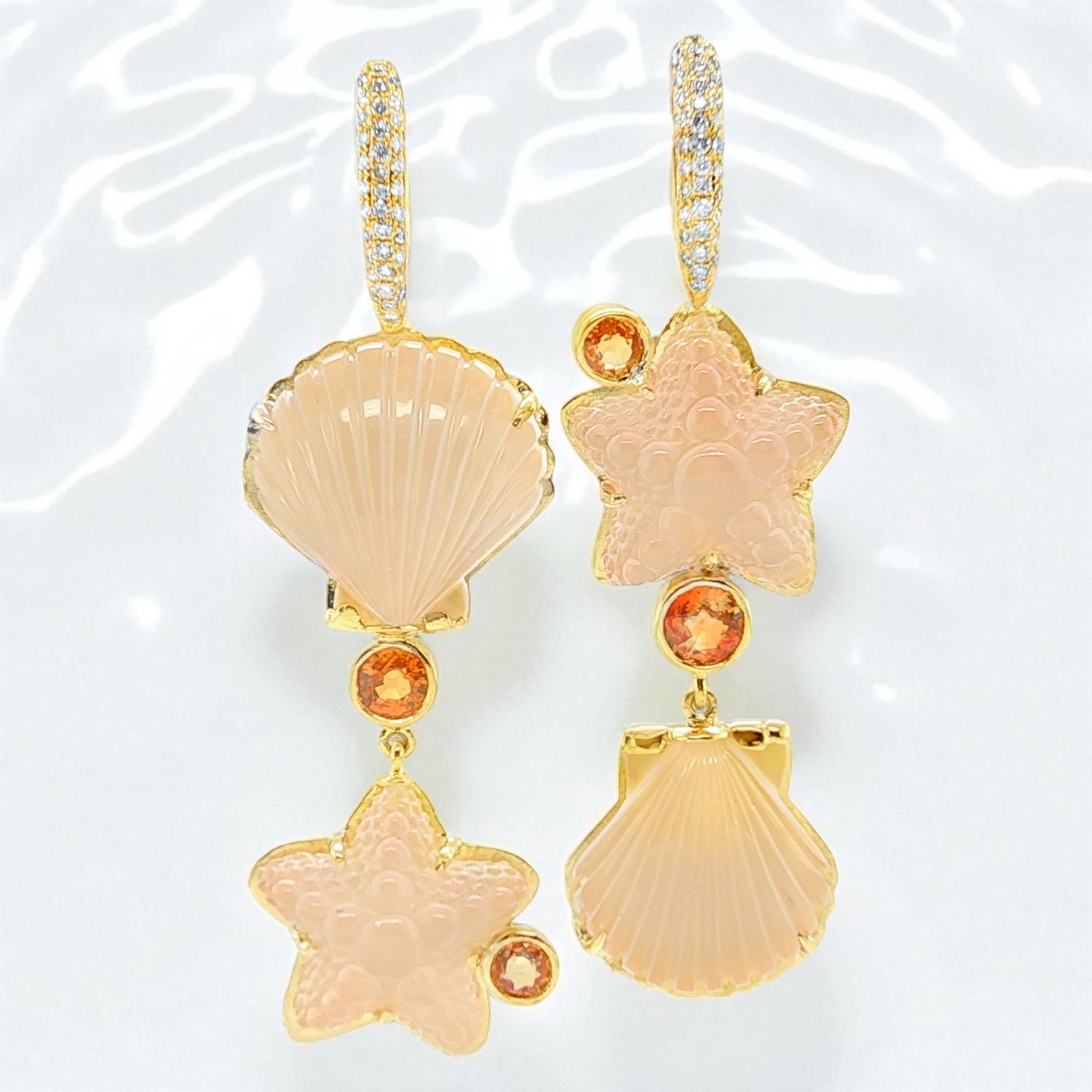 Boucles d'oreilles en or 18k avec étoile de mer et coquillage en quartz rose sculpté à la main Neuf - En vente à Los Angeles, CA