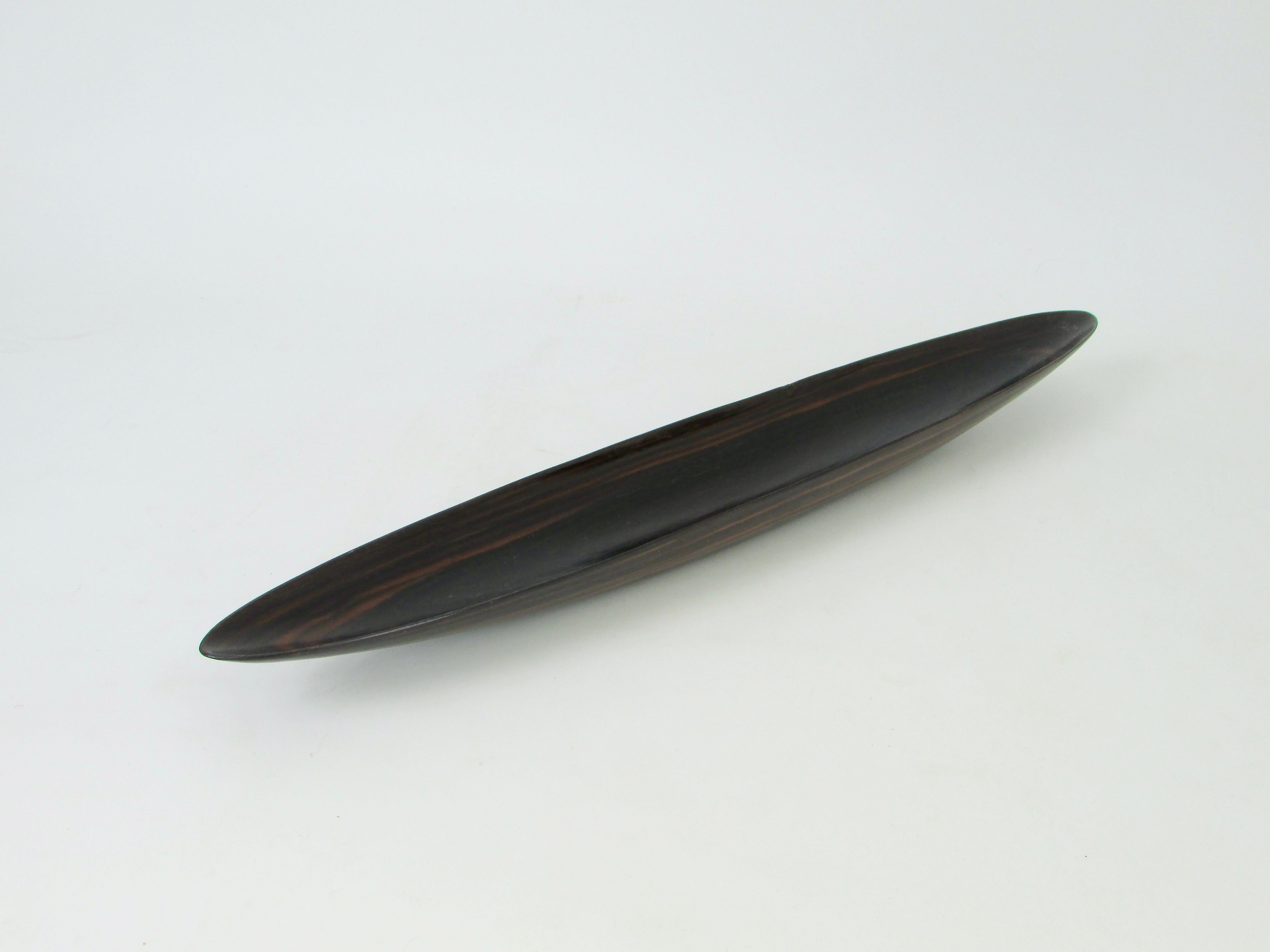 Hand-Carved Hand carved Rosewood canoe shape dish For Sale