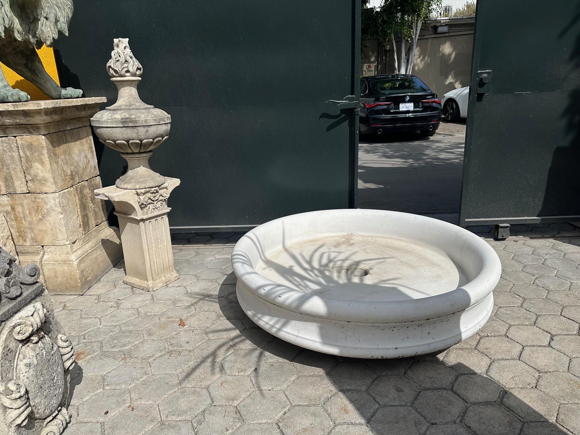 Hand Carved Round White Marble Shower Tub Basin Antique Water Center Fountain CA For Sale 5