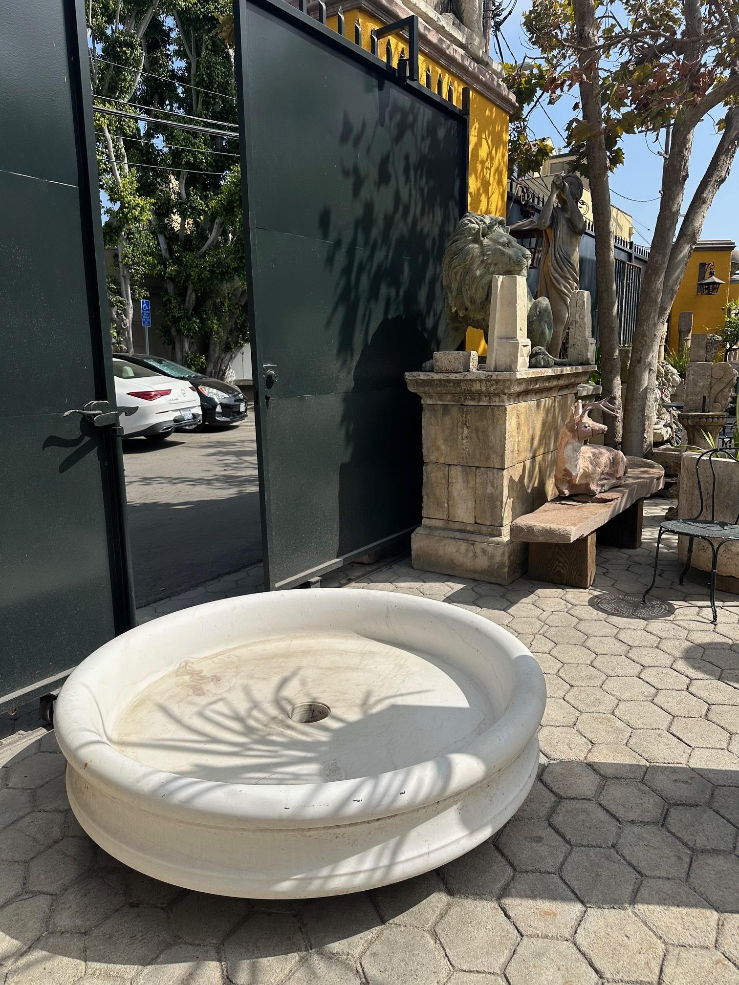Stone Hand Carved Round White Marble Shower Tub Basin Antique Water Center Fountain CA For Sale