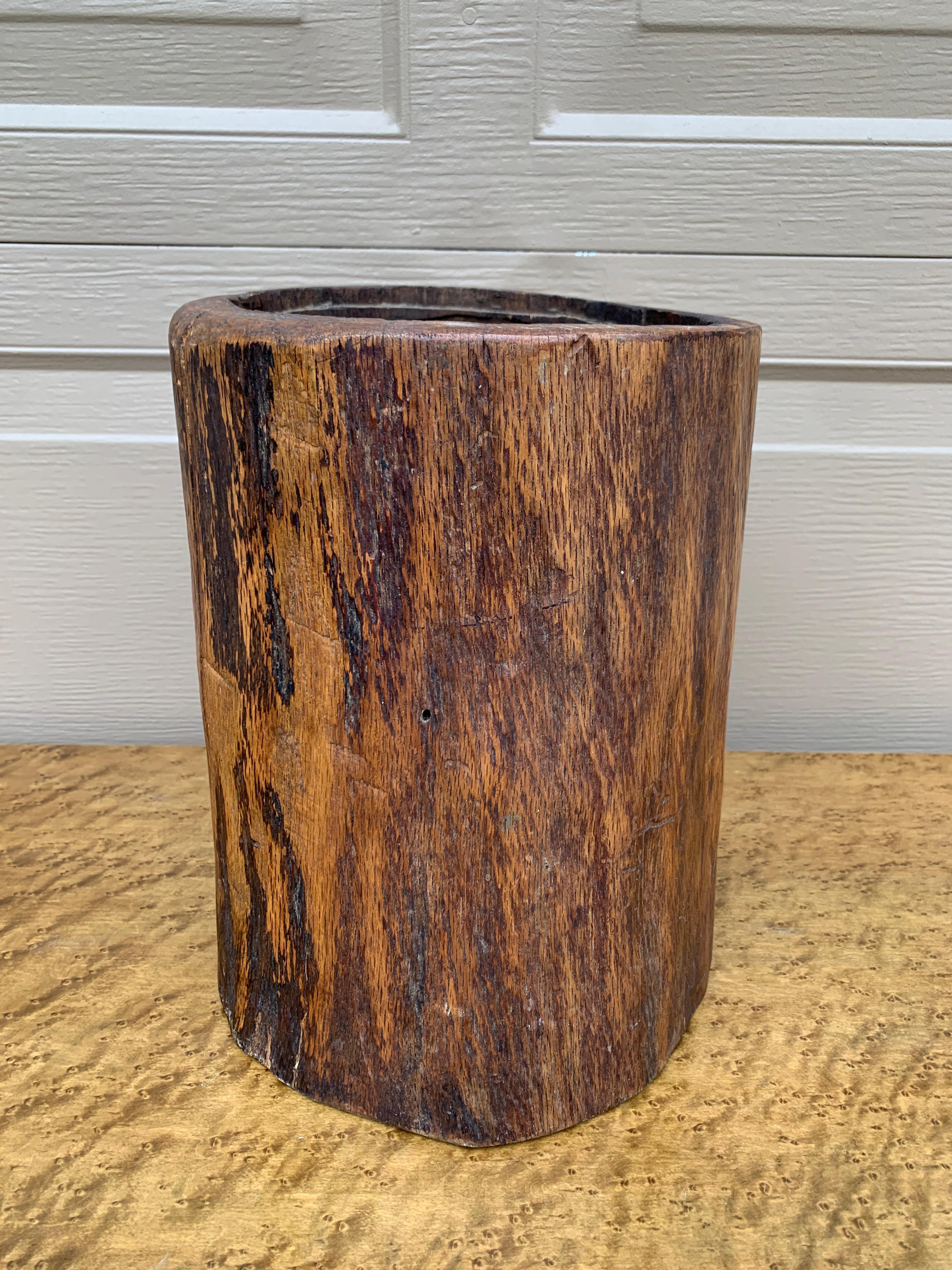 Jardinière Rustique Trompe l'Oeil Faux Bois Sculptée à la Main en vente 5