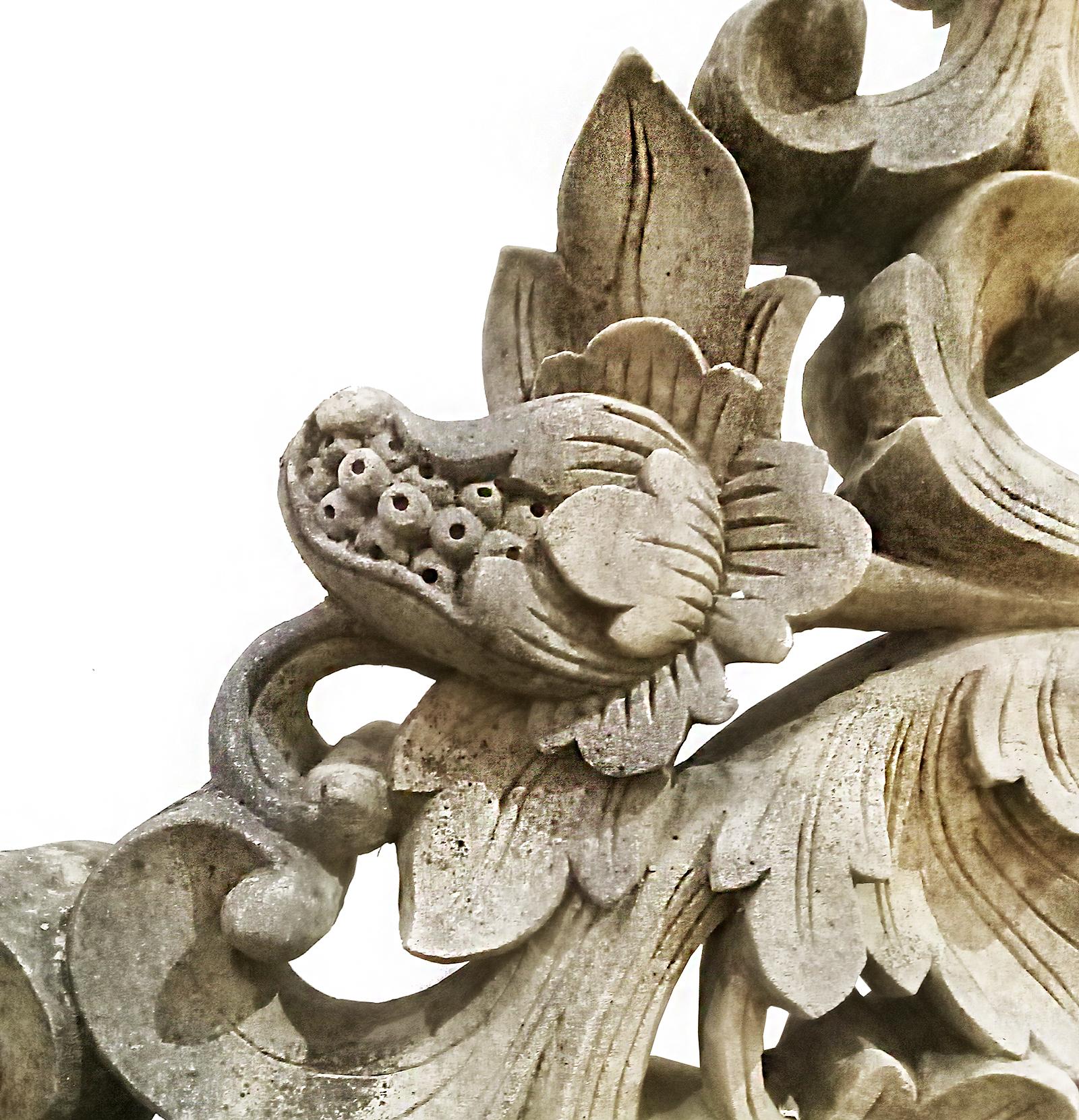 Anfang 20. Handgeschnitzte Drachenskulptur aus Sandstein  im Zustand „Gut“ im Angebot in New York, NY